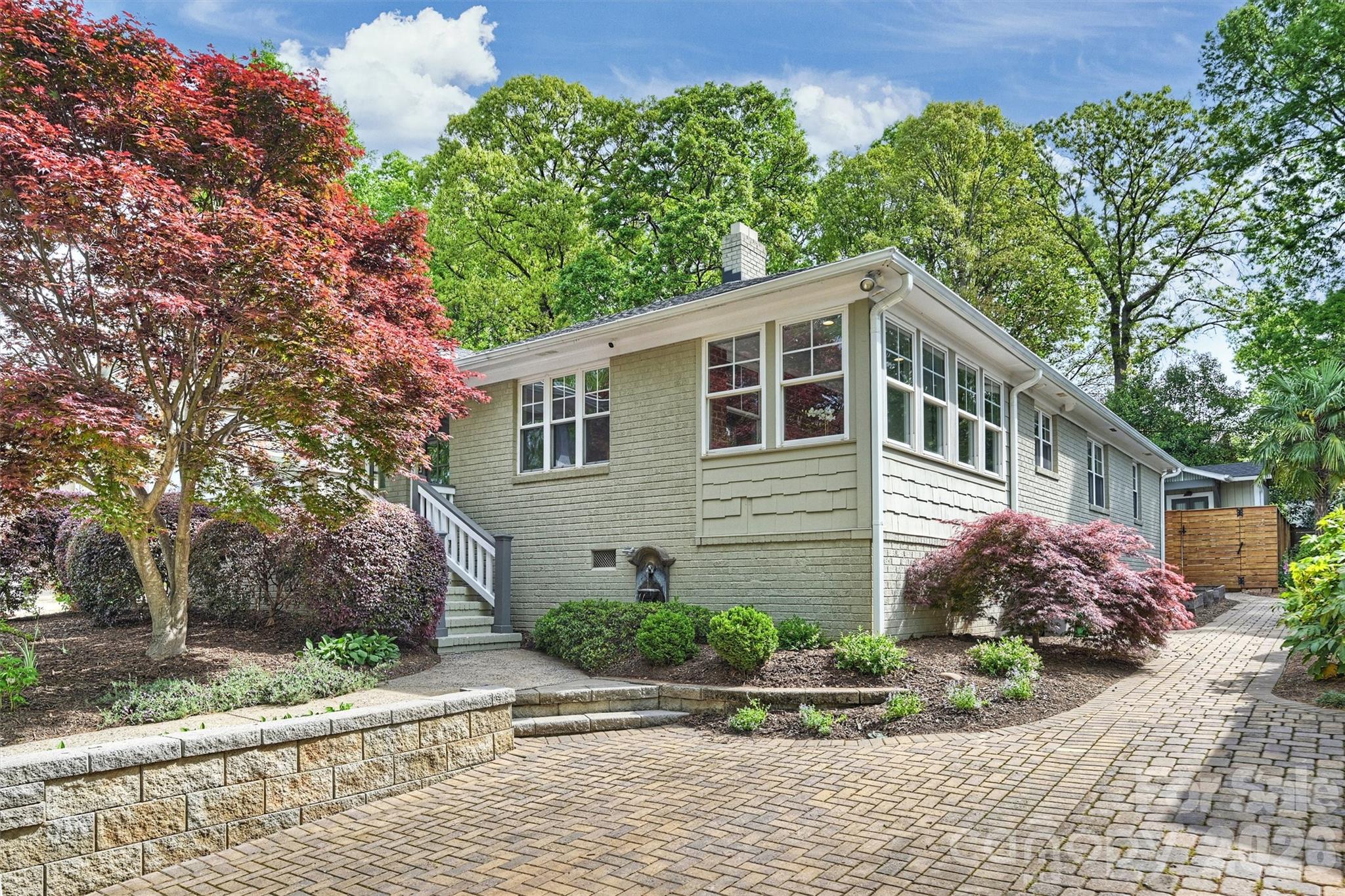 1734 Club Road