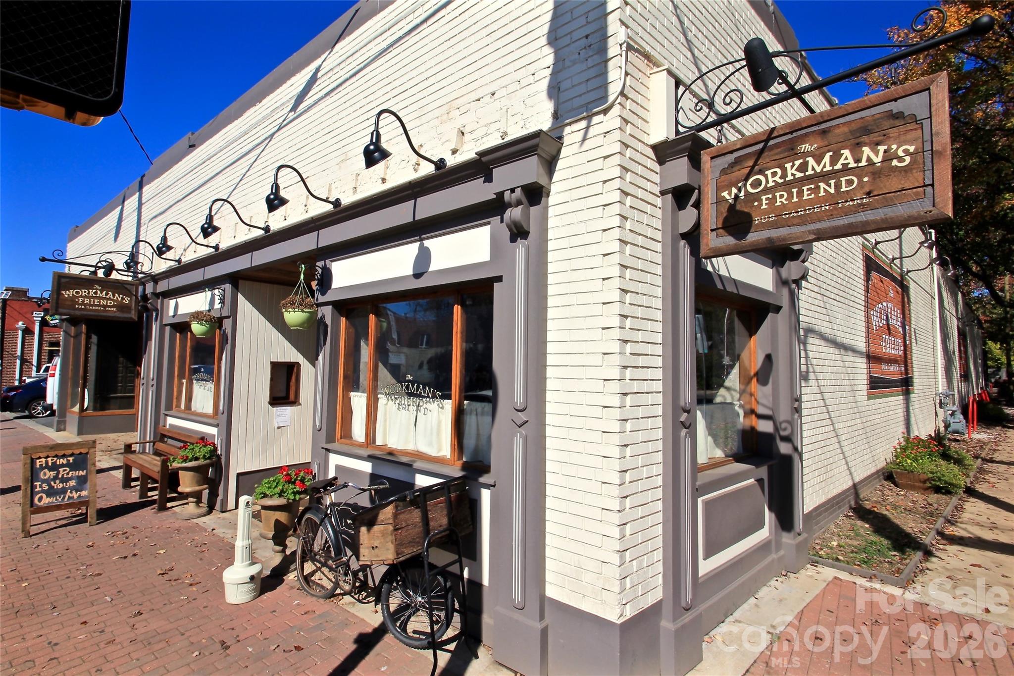 1734 Club Road