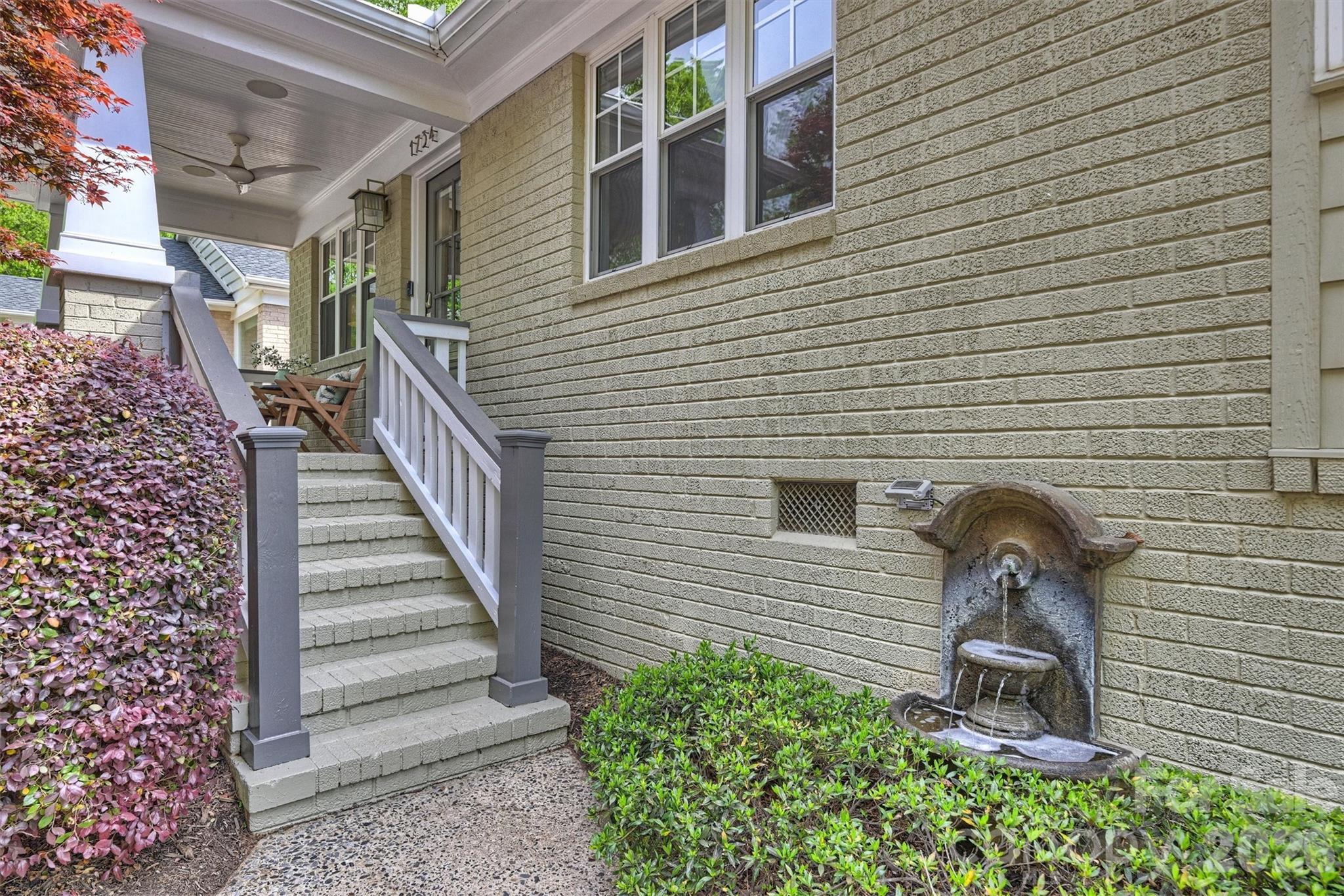 1734 Club Road