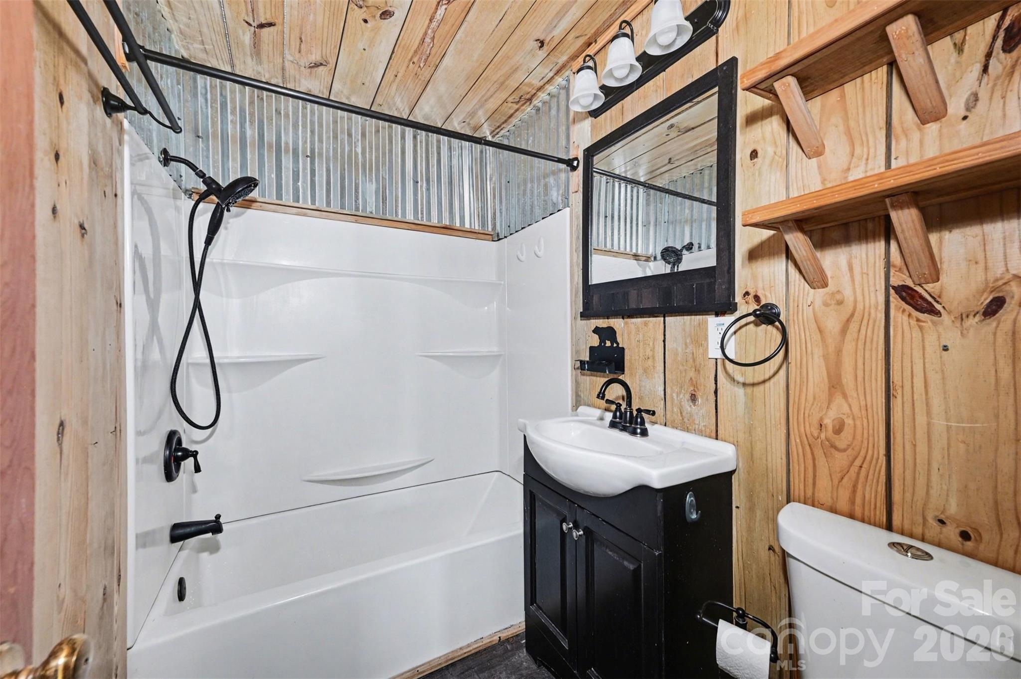 5495 Pine Ridge Drive