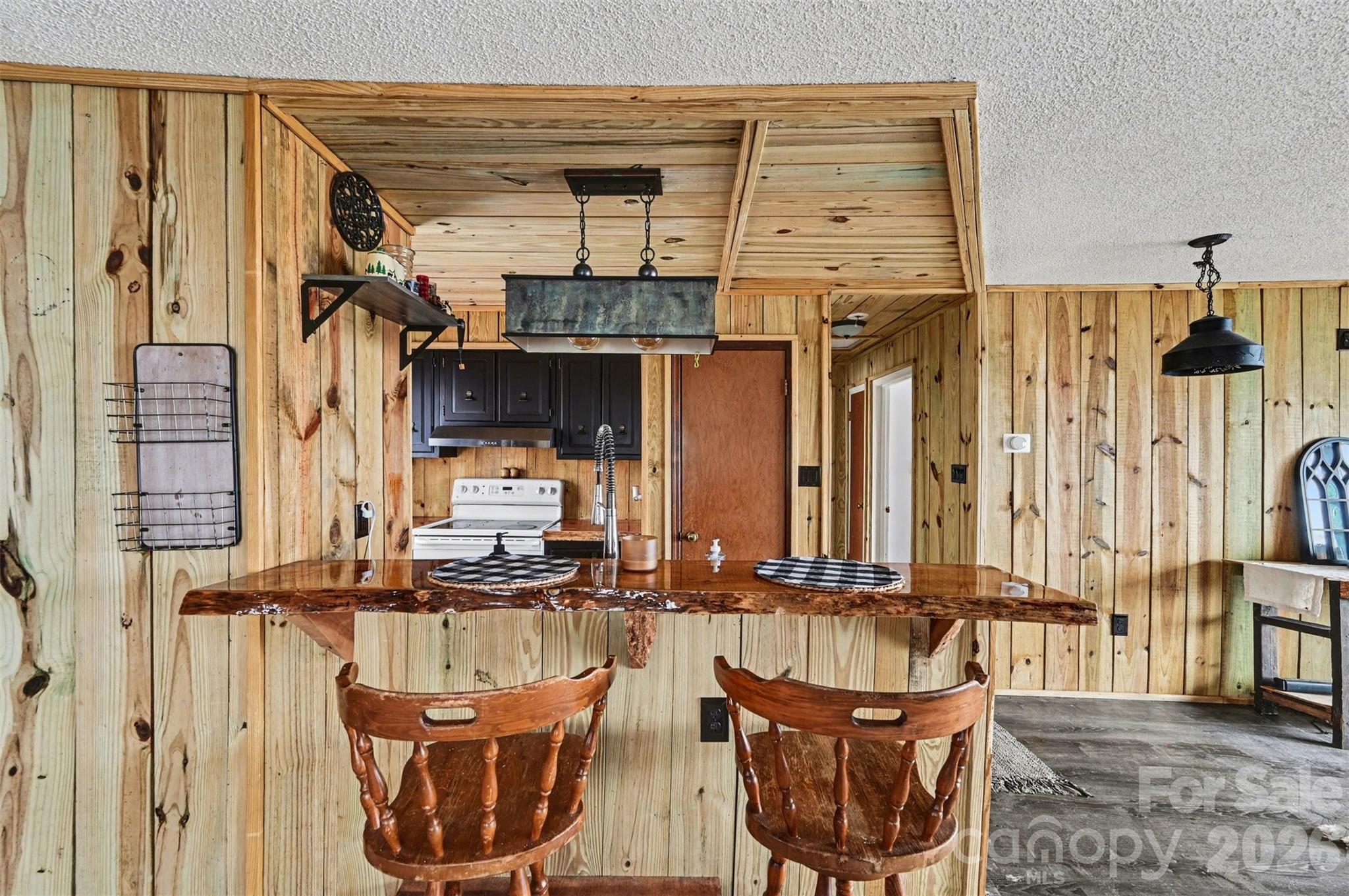 5495 Pine Ridge Drive