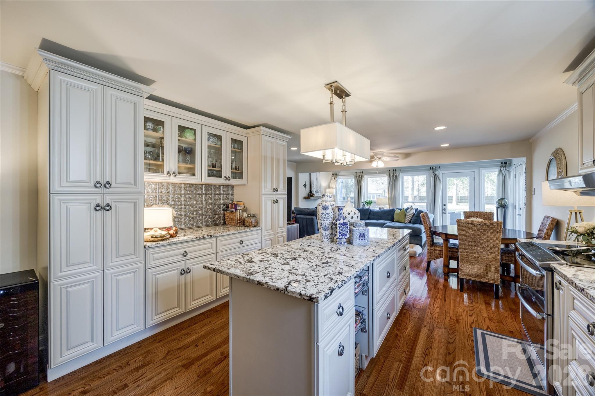 2915 Timber Ridge Lane