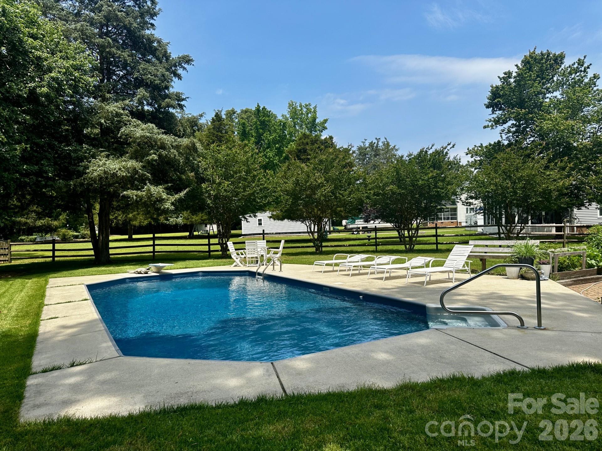 2915 Timber Ridge Lane