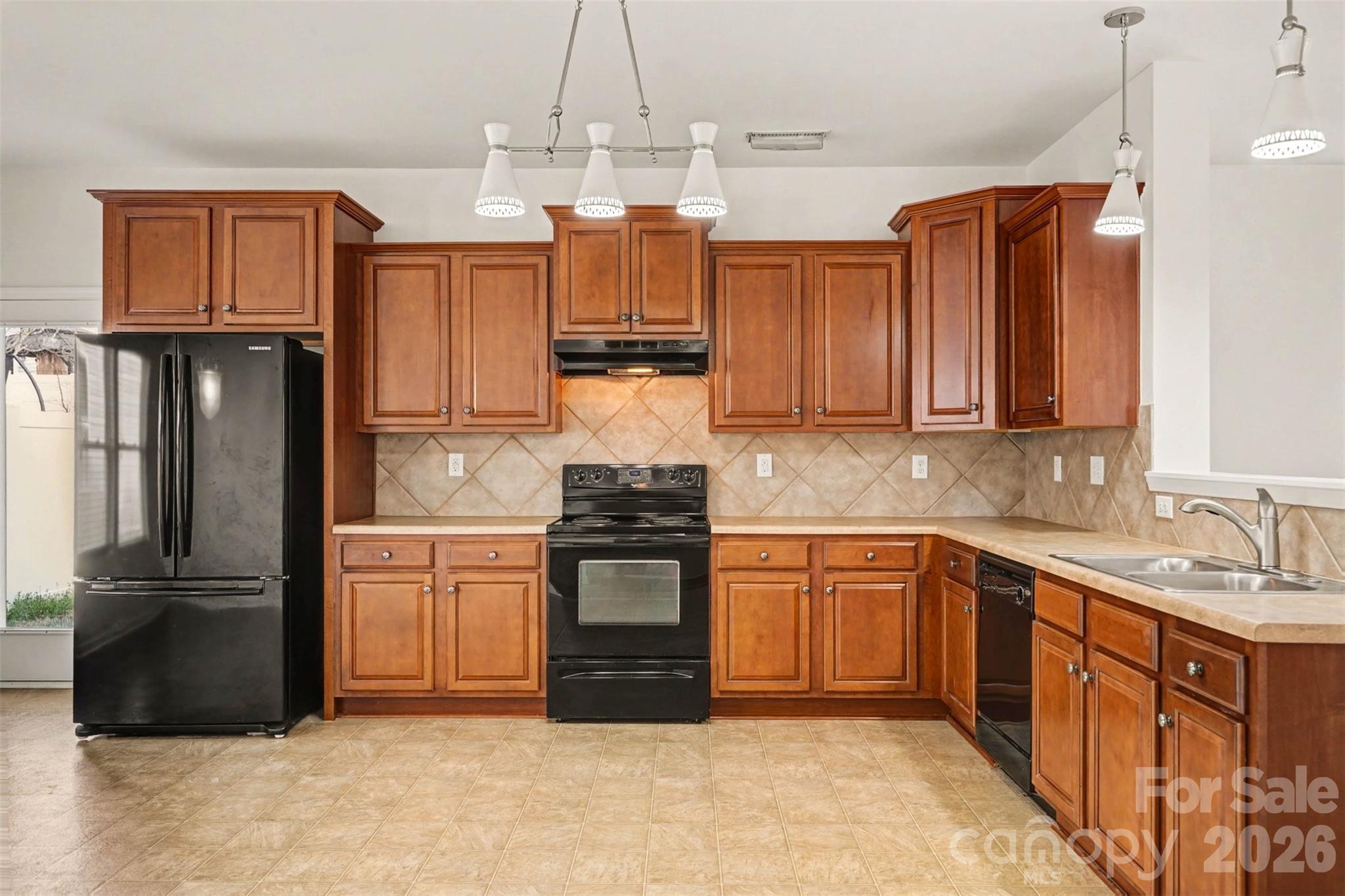 1061 Regal Manor Lane