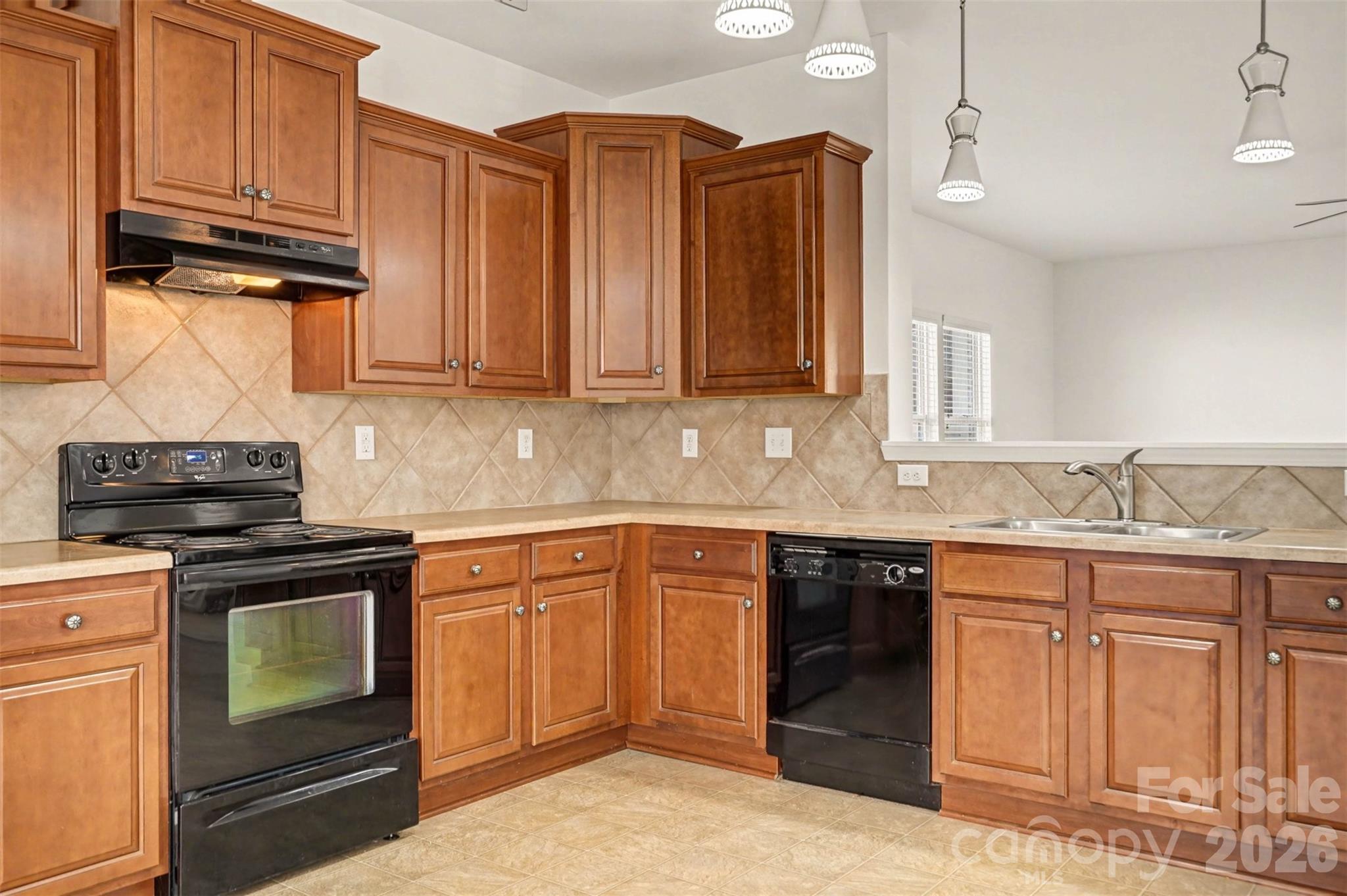 1061 Regal Manor Lane