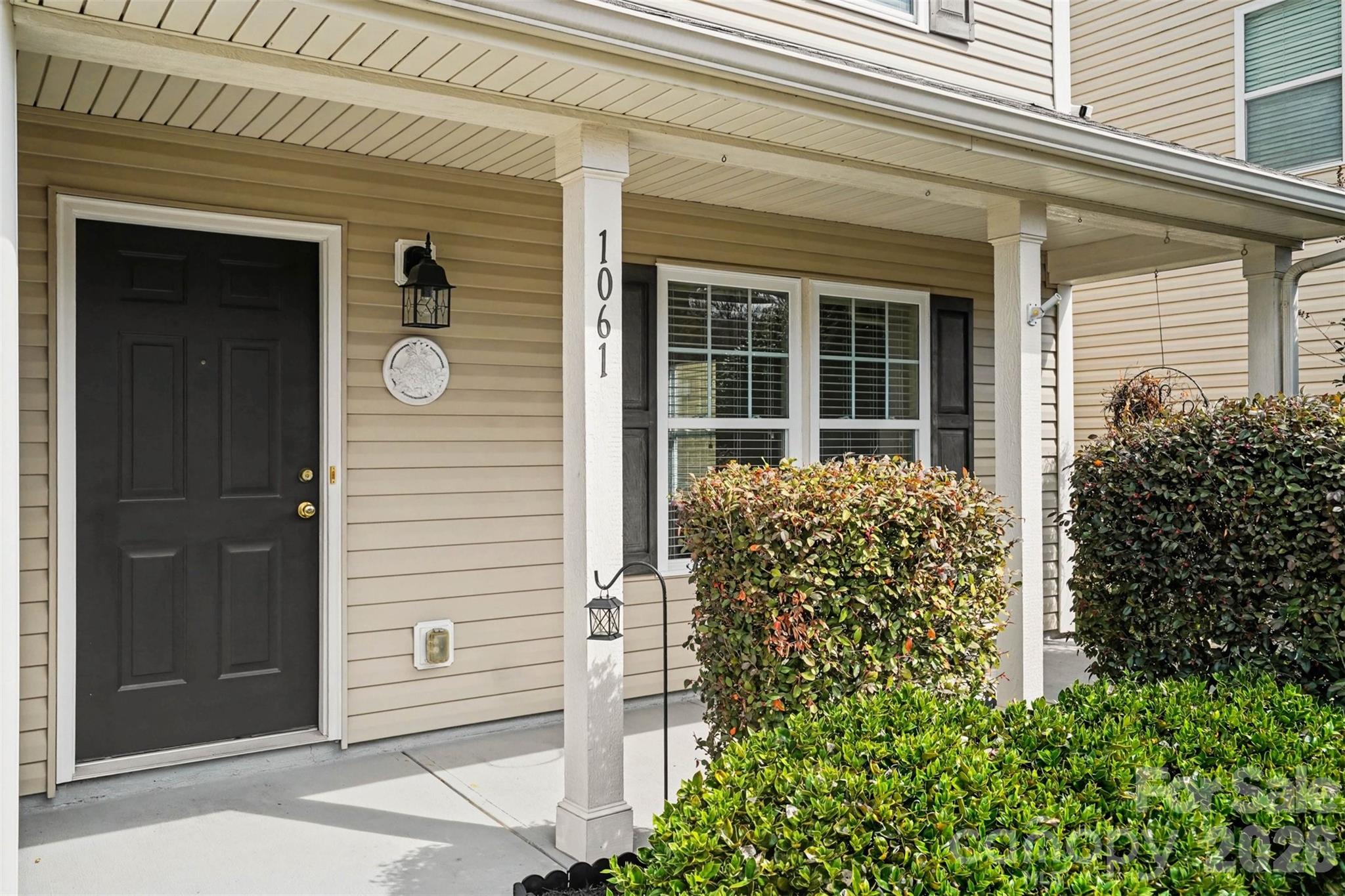 1061 Regal Manor Lane