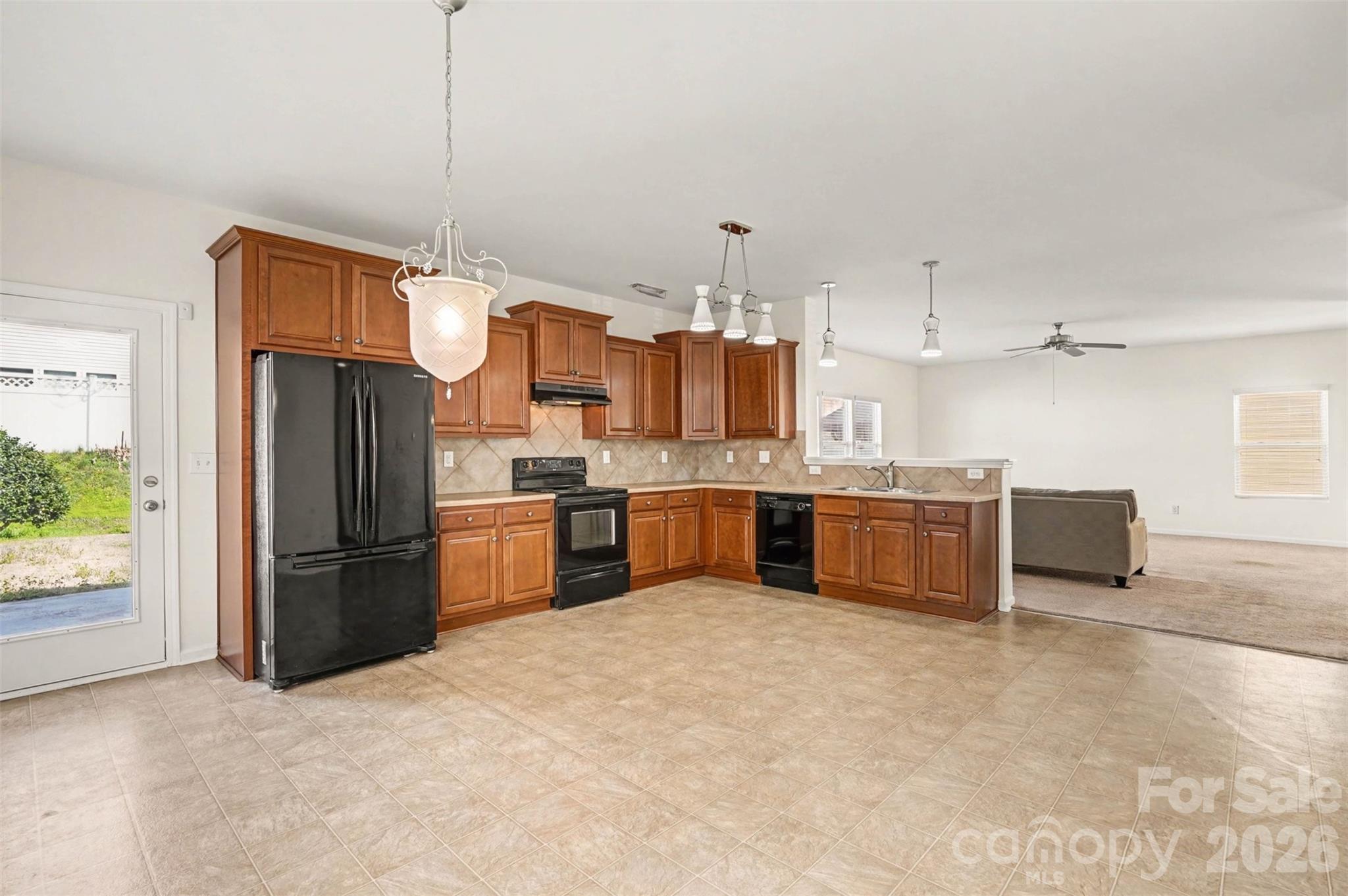 1061 Regal Manor Lane