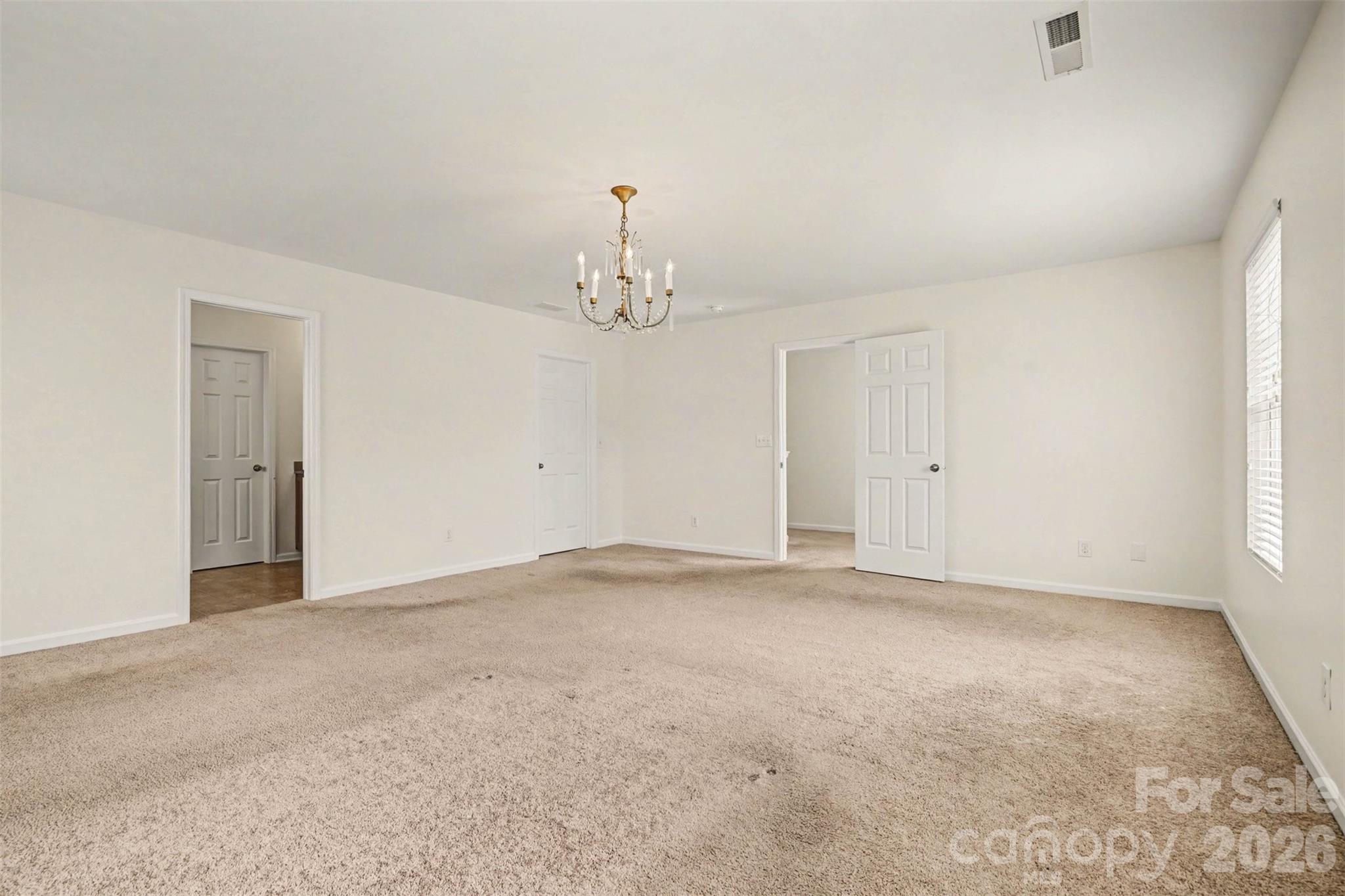 1061 Regal Manor Lane