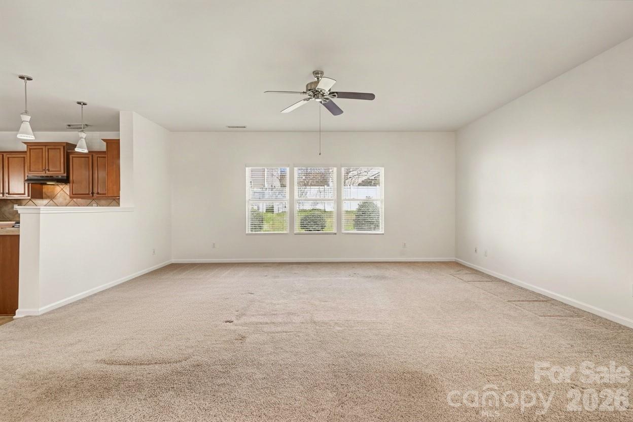 1061 Regal Manor Lane