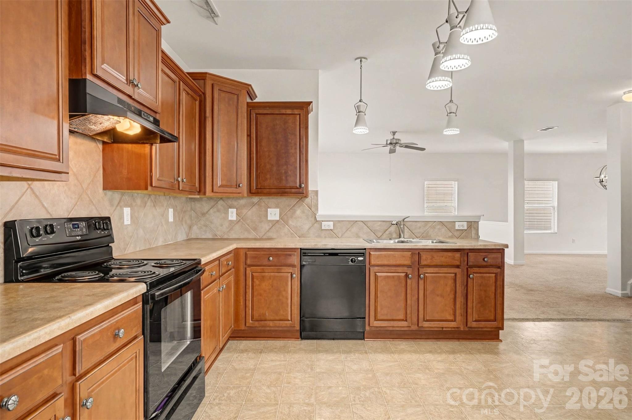 1061 Regal Manor Lane