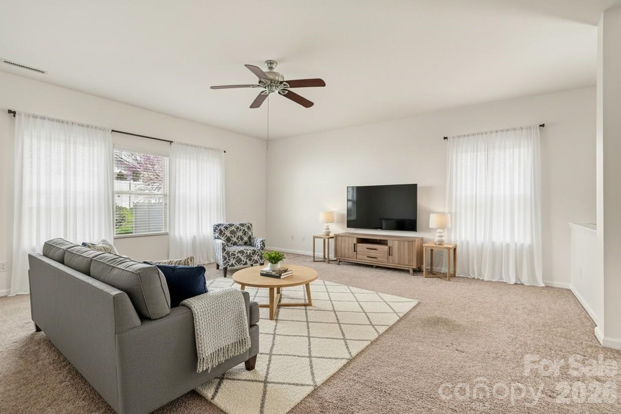 1061 Regal Manor Lane