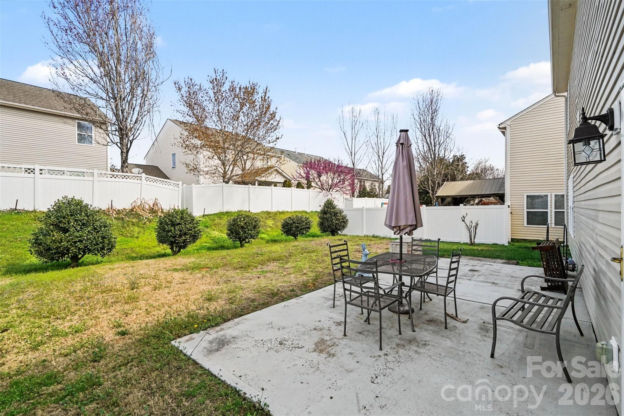1061 Regal Manor Lane