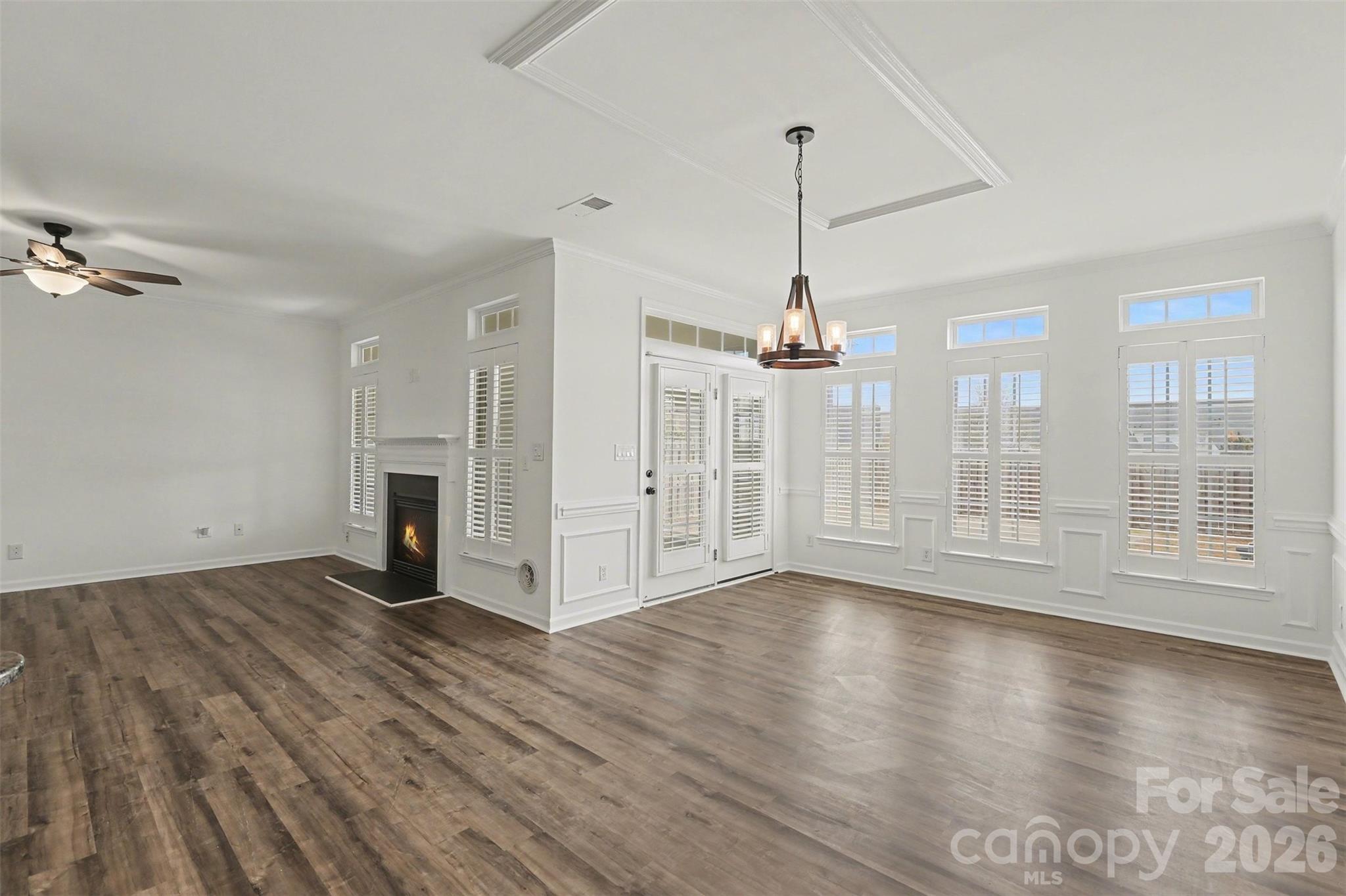 4043 Holly Villa Circle