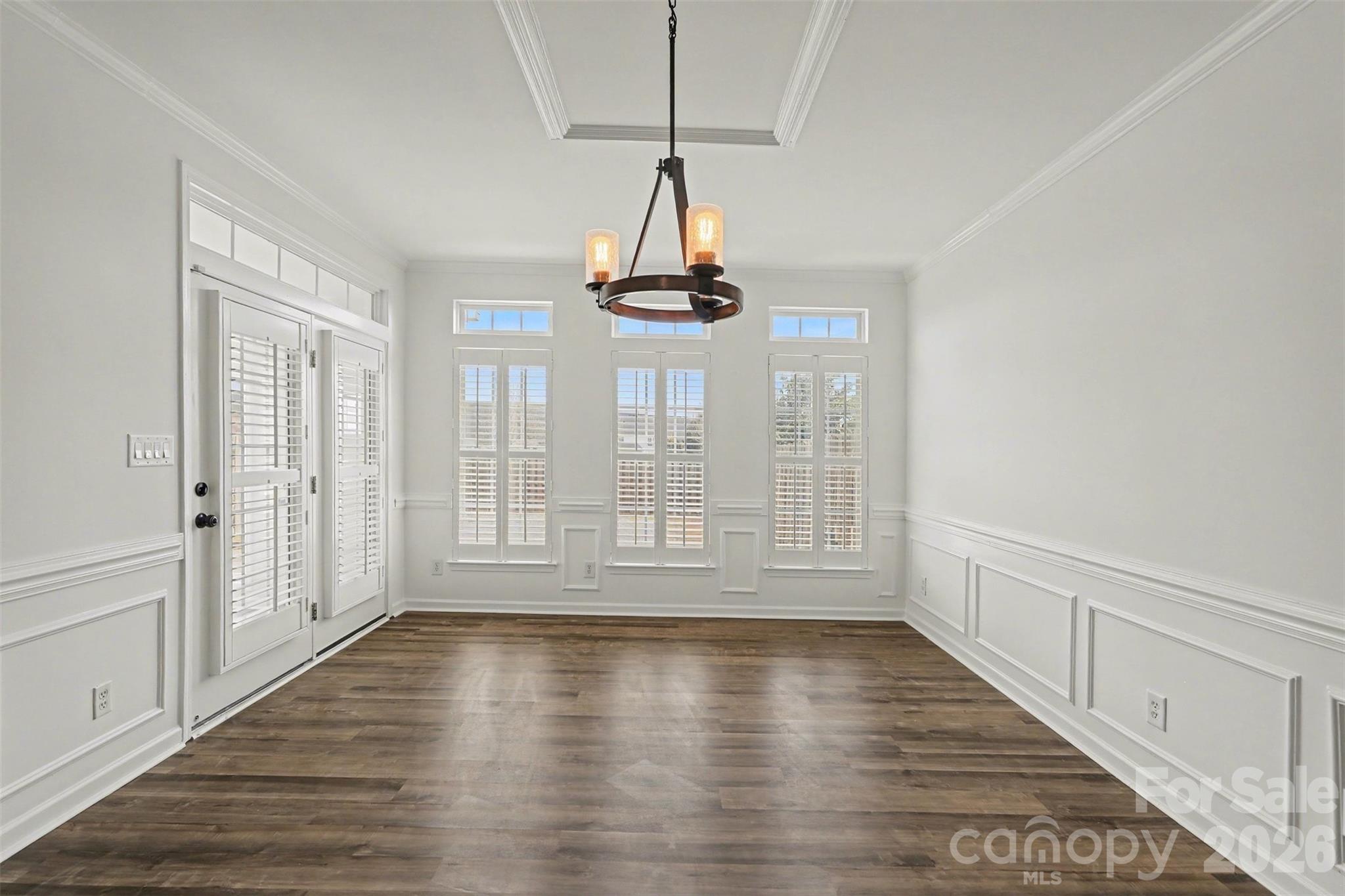 4043 Holly Villa Circle