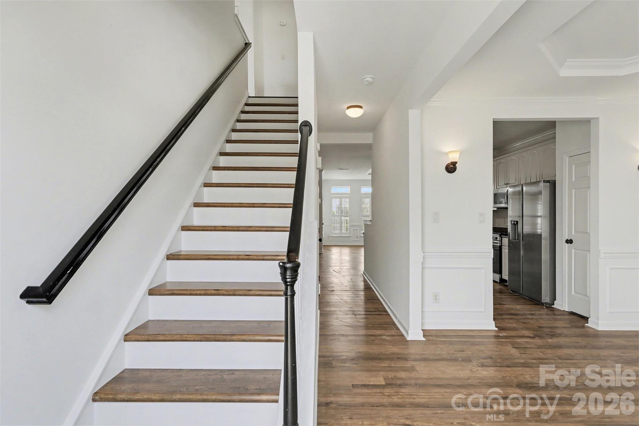 4043 Holly Villa Circle