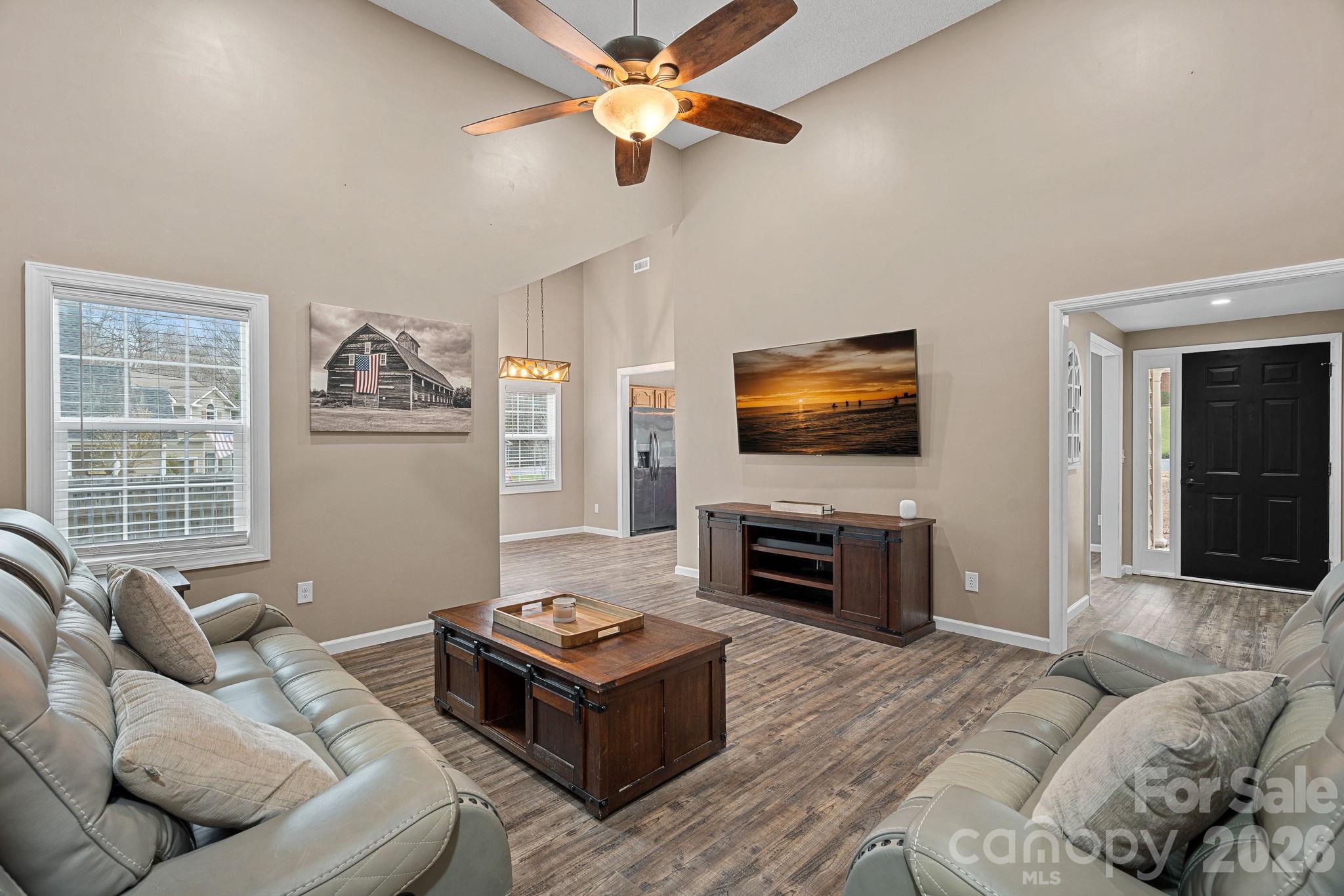 3608 Shadowridge Place NW