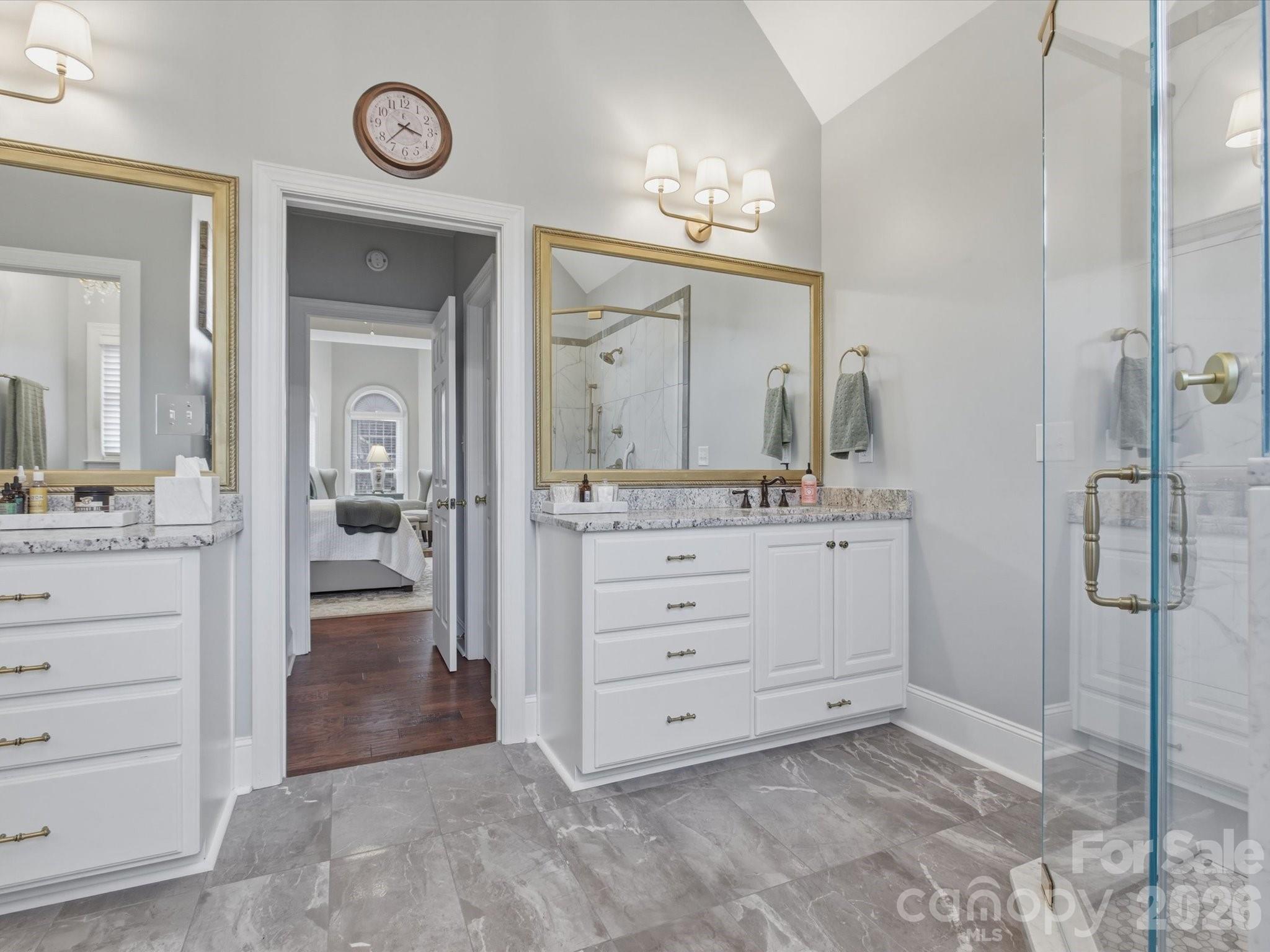 2289 Woodridge Drive