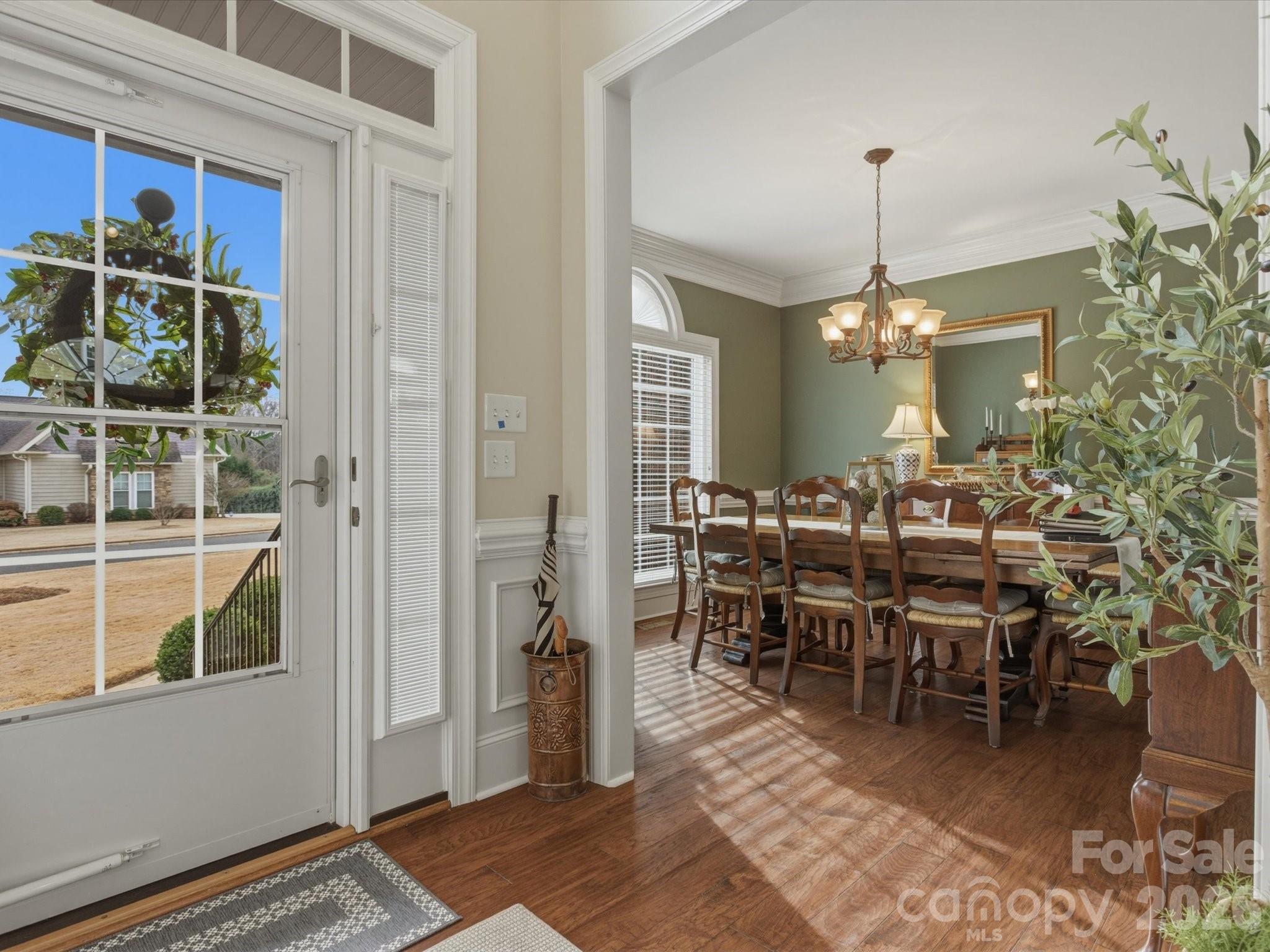 2289 Woodridge Drive