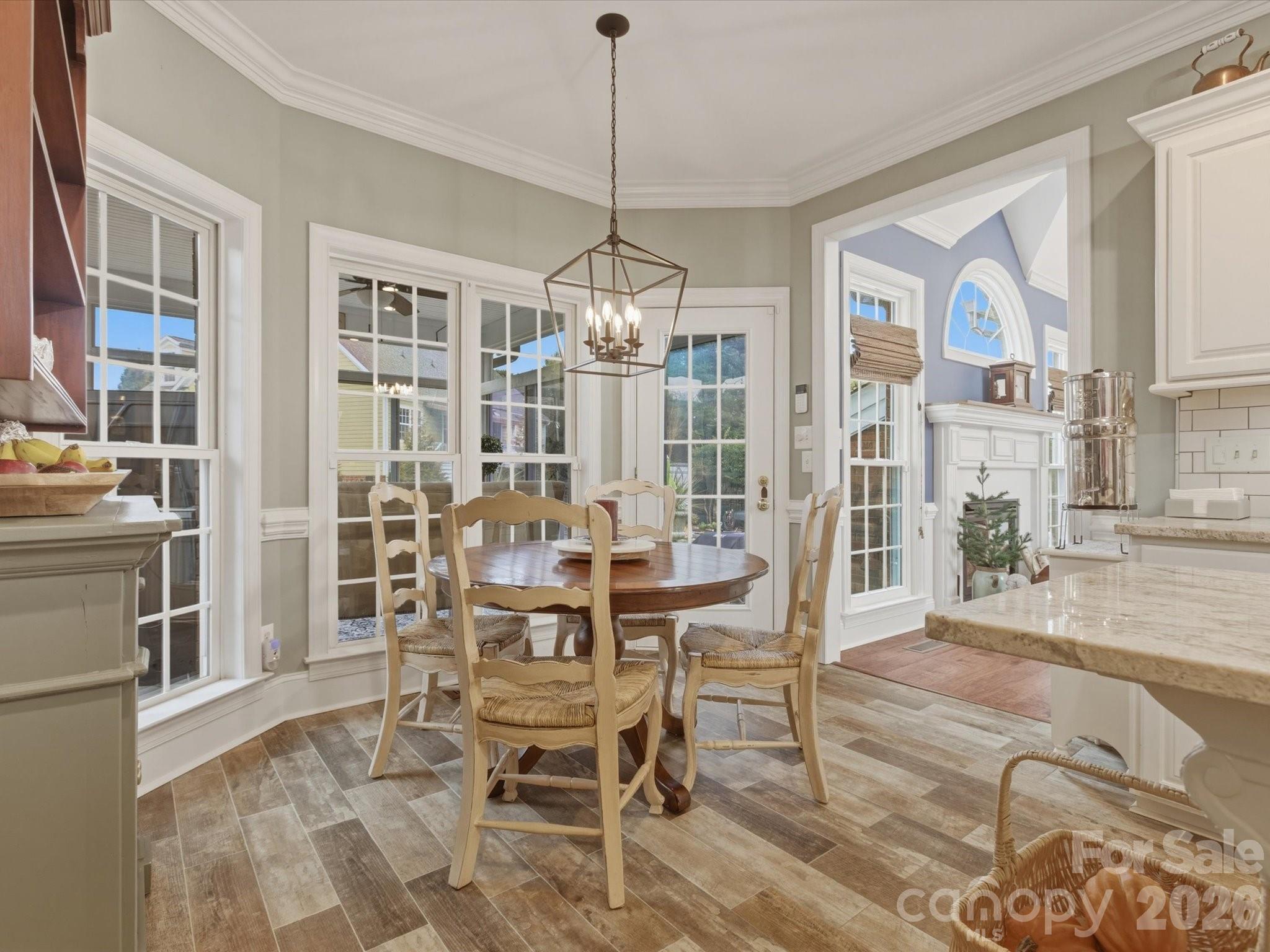 2289 Woodridge Drive