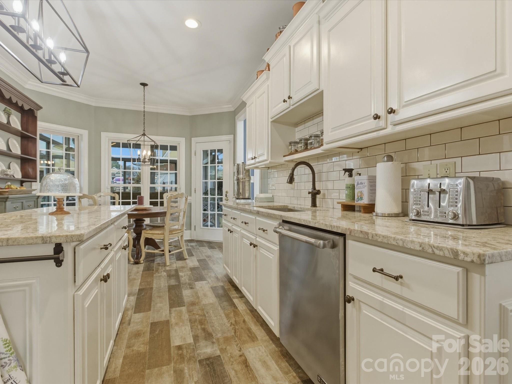 2289 Woodridge Drive