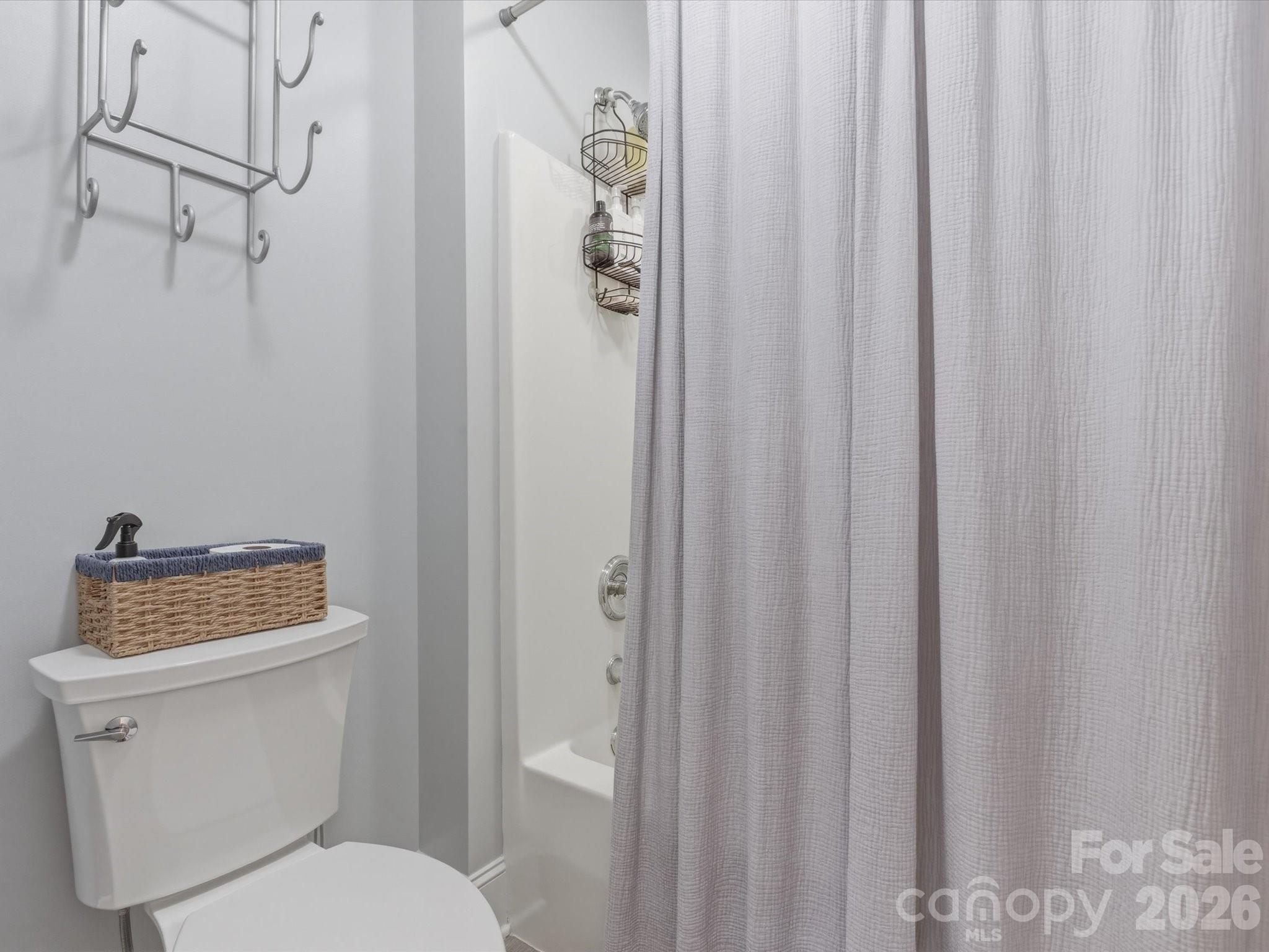 2289 Woodridge Drive