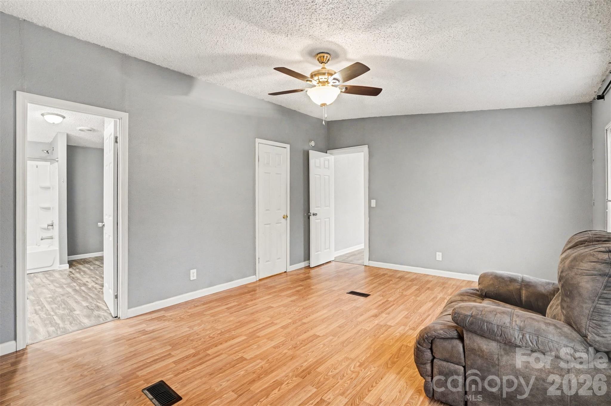 1047 Galway Lane