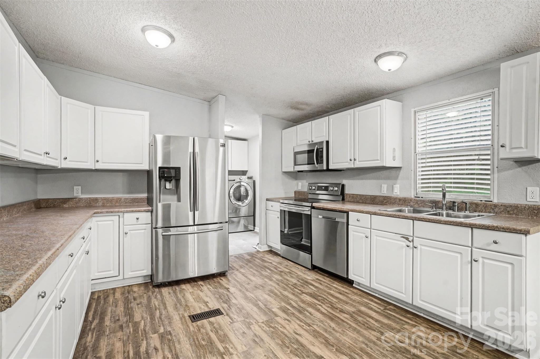 1047 Galway Lane