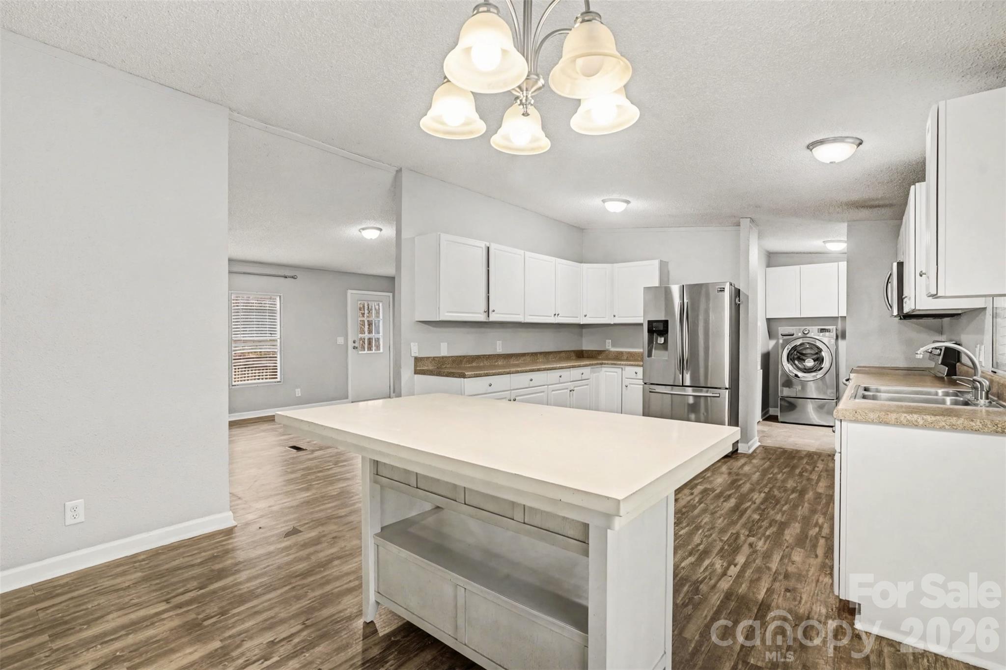 1047 Galway Lane