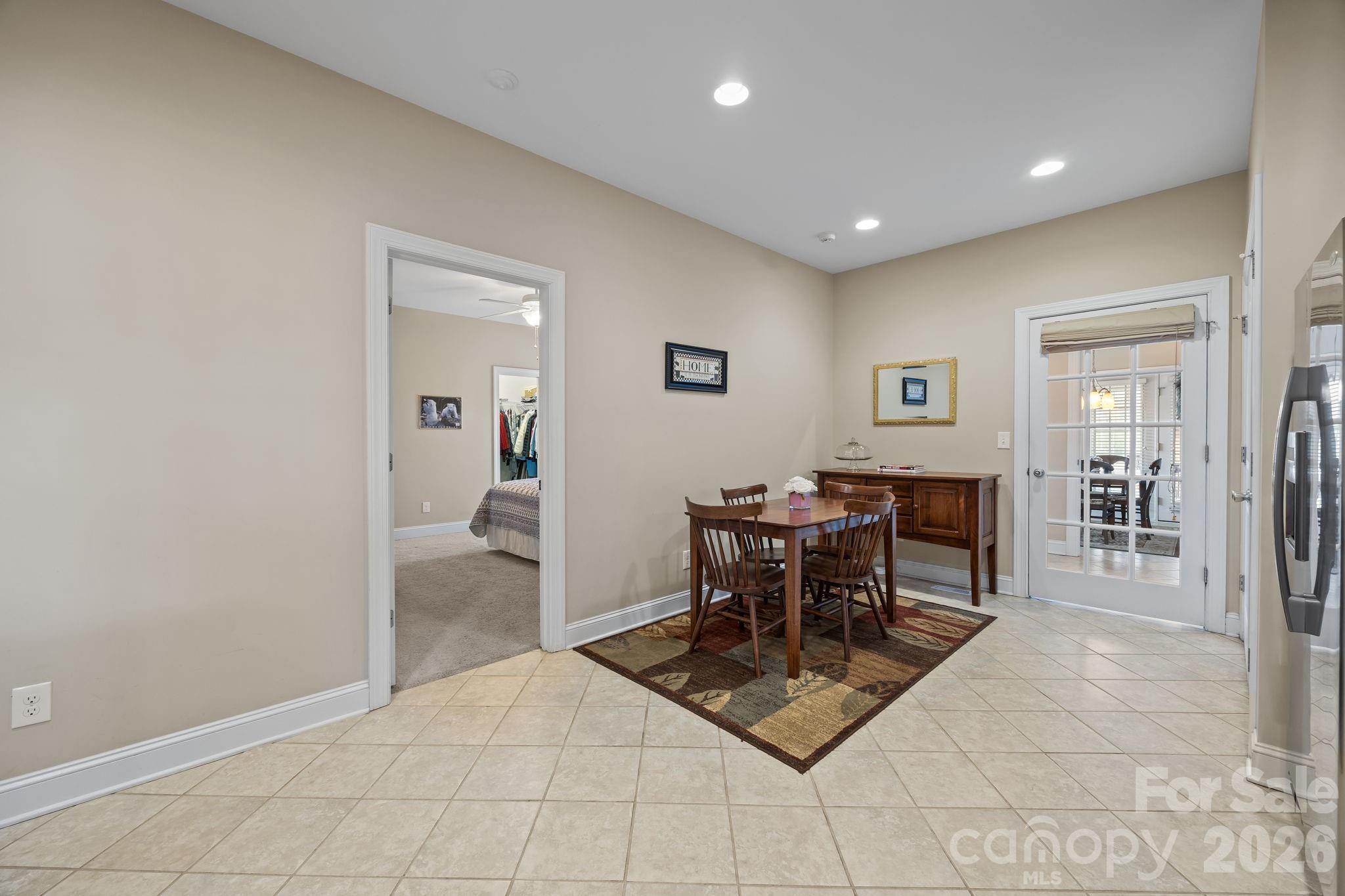 419 Old Dutch Road W