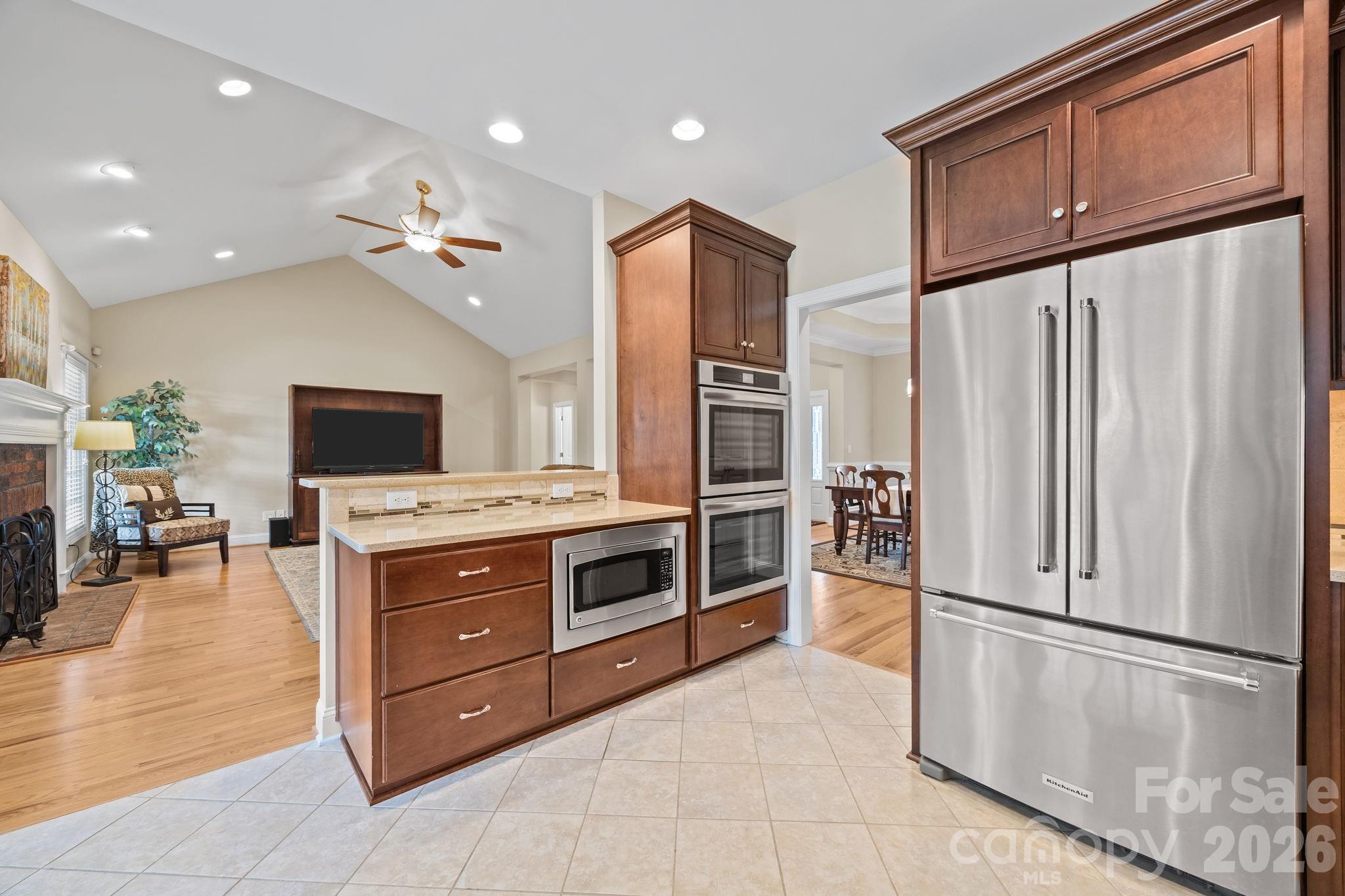 419 Old Dutch Road W