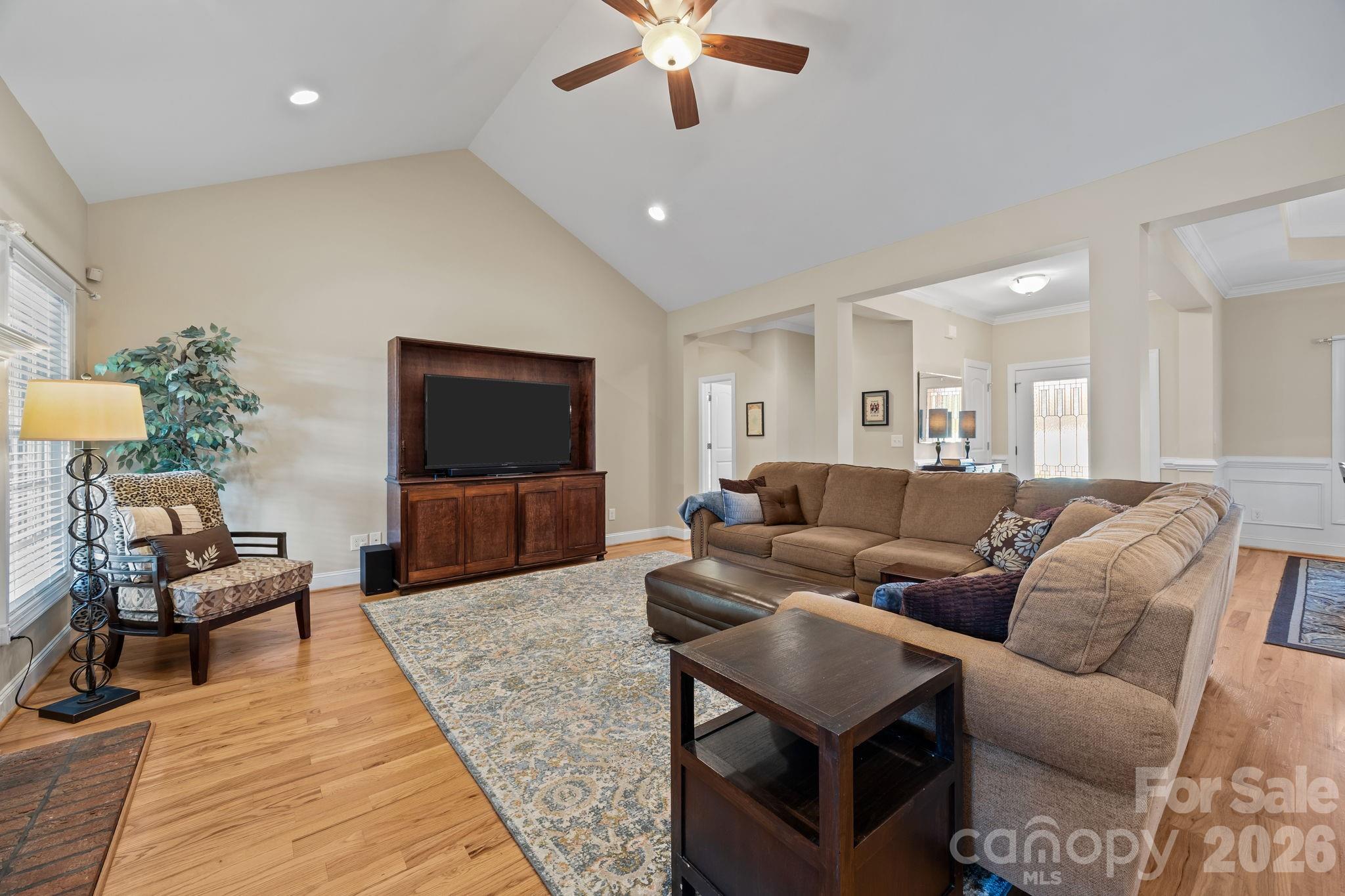 419 Old Dutch Road W