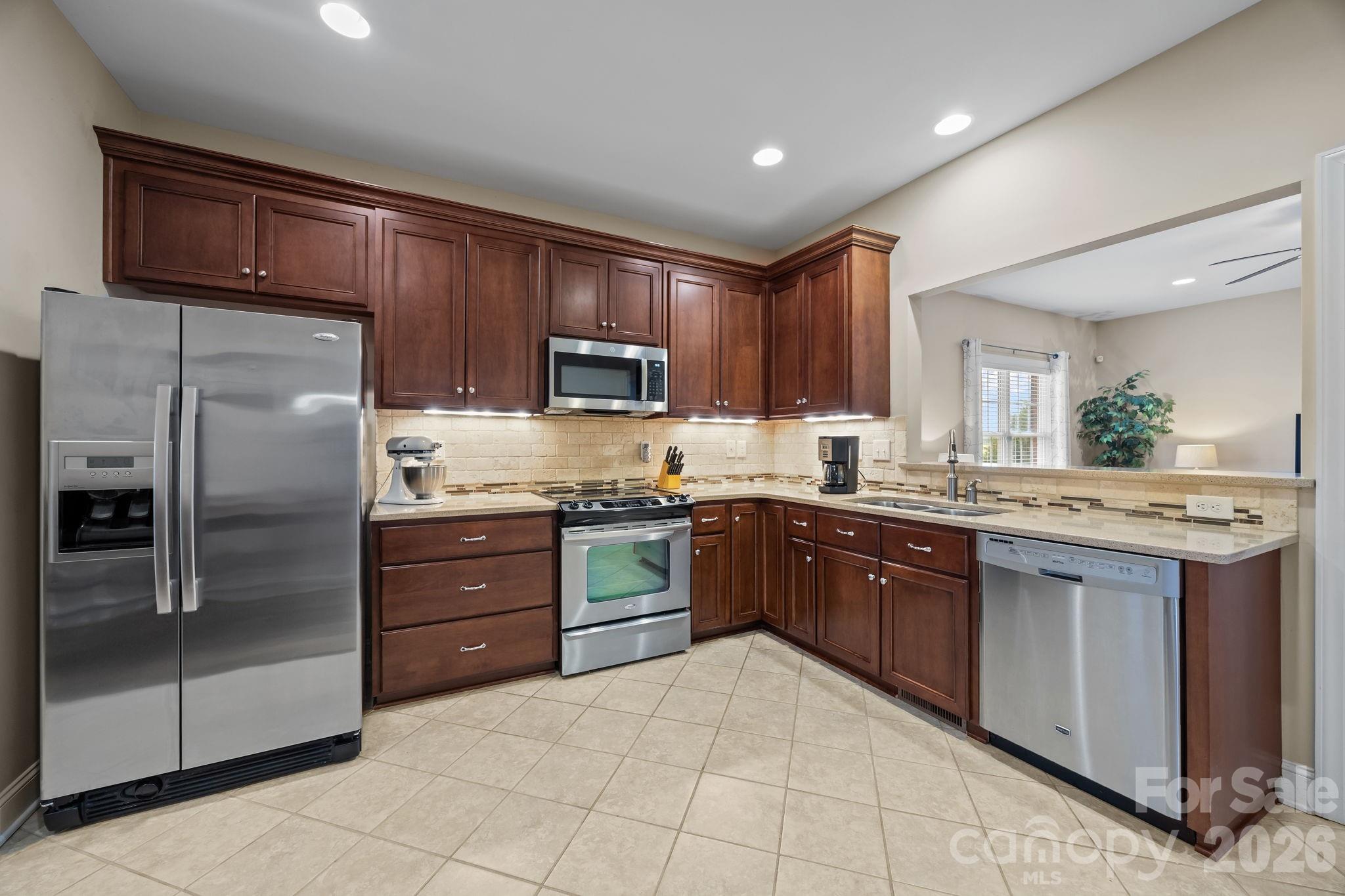 419 Old Dutch Road W