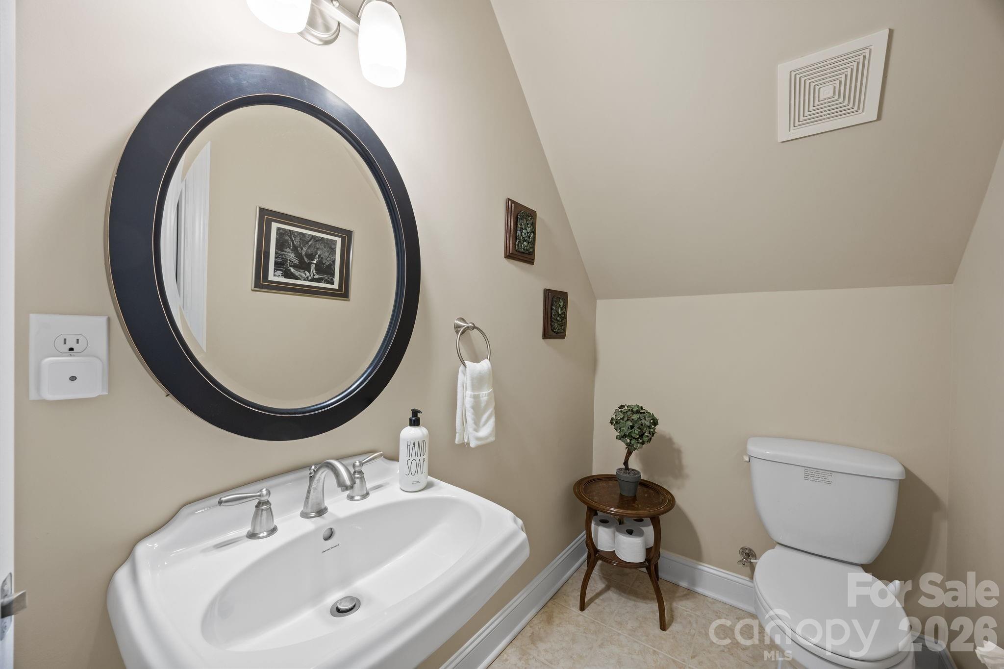 419 Old Dutch Road W