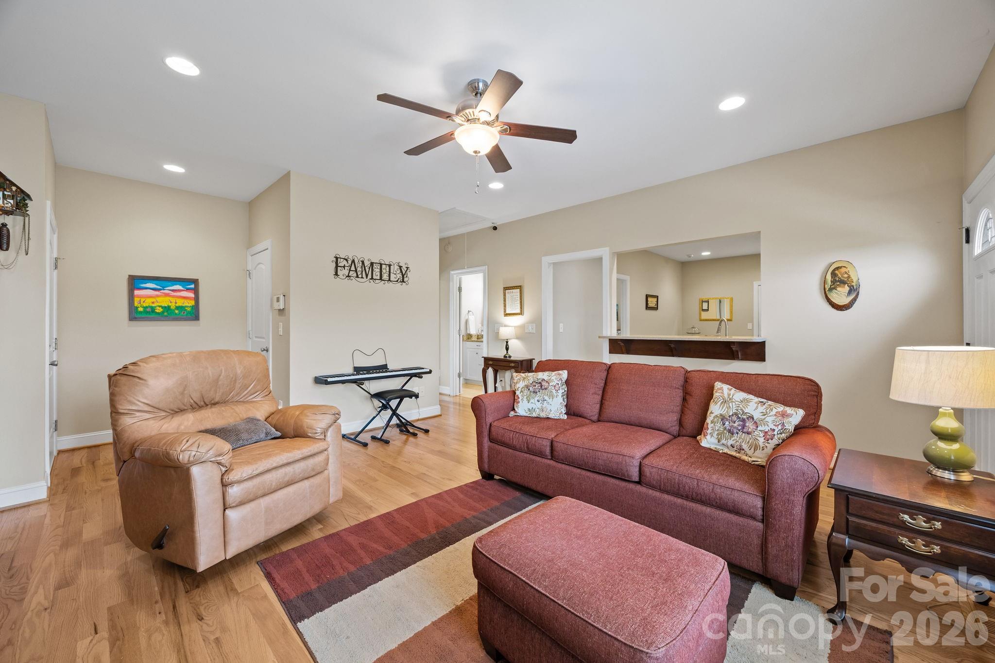 419 Old Dutch Road W