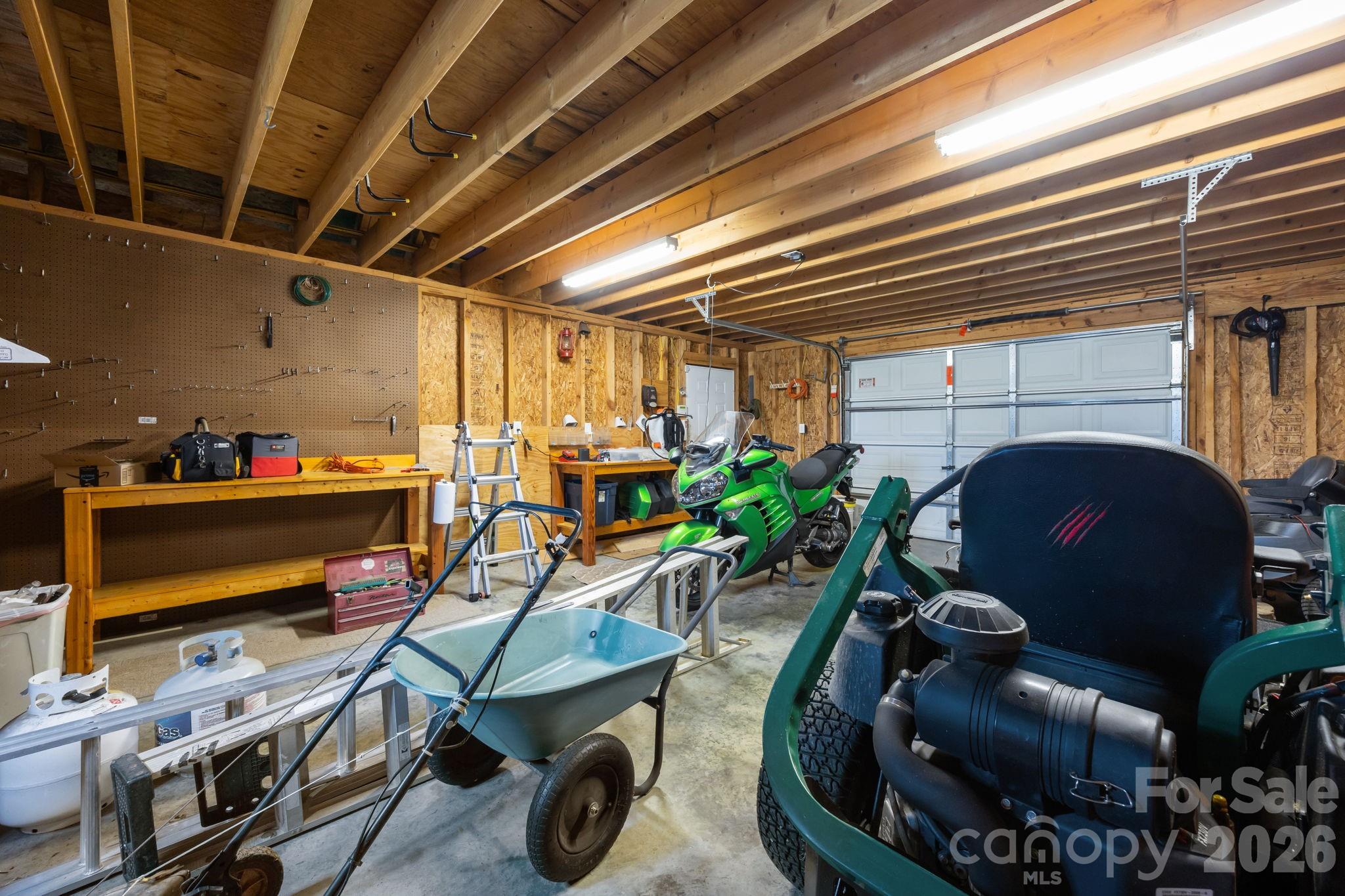 419 Old Dutch Road W