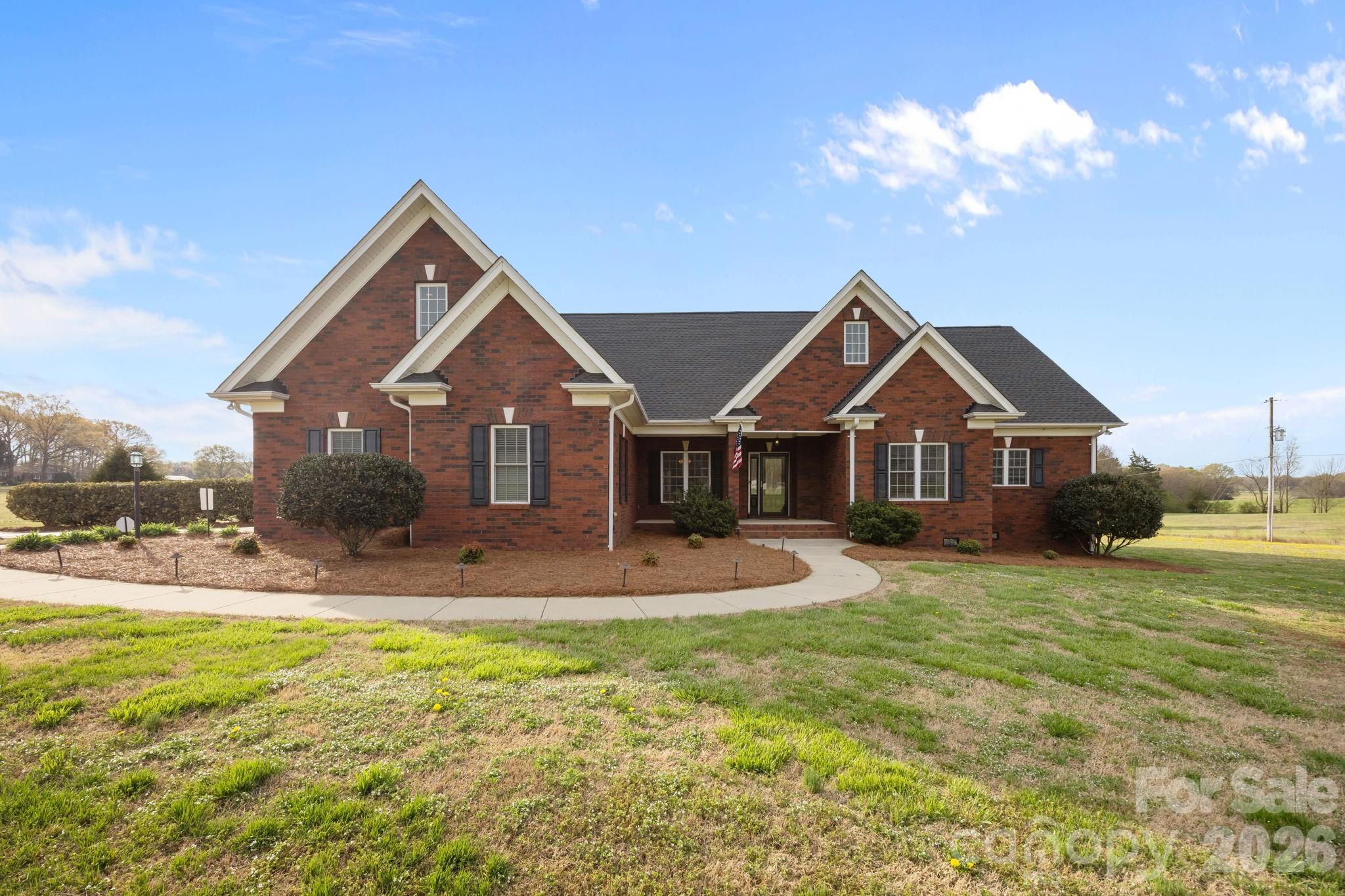 419 Old Dutch Road W