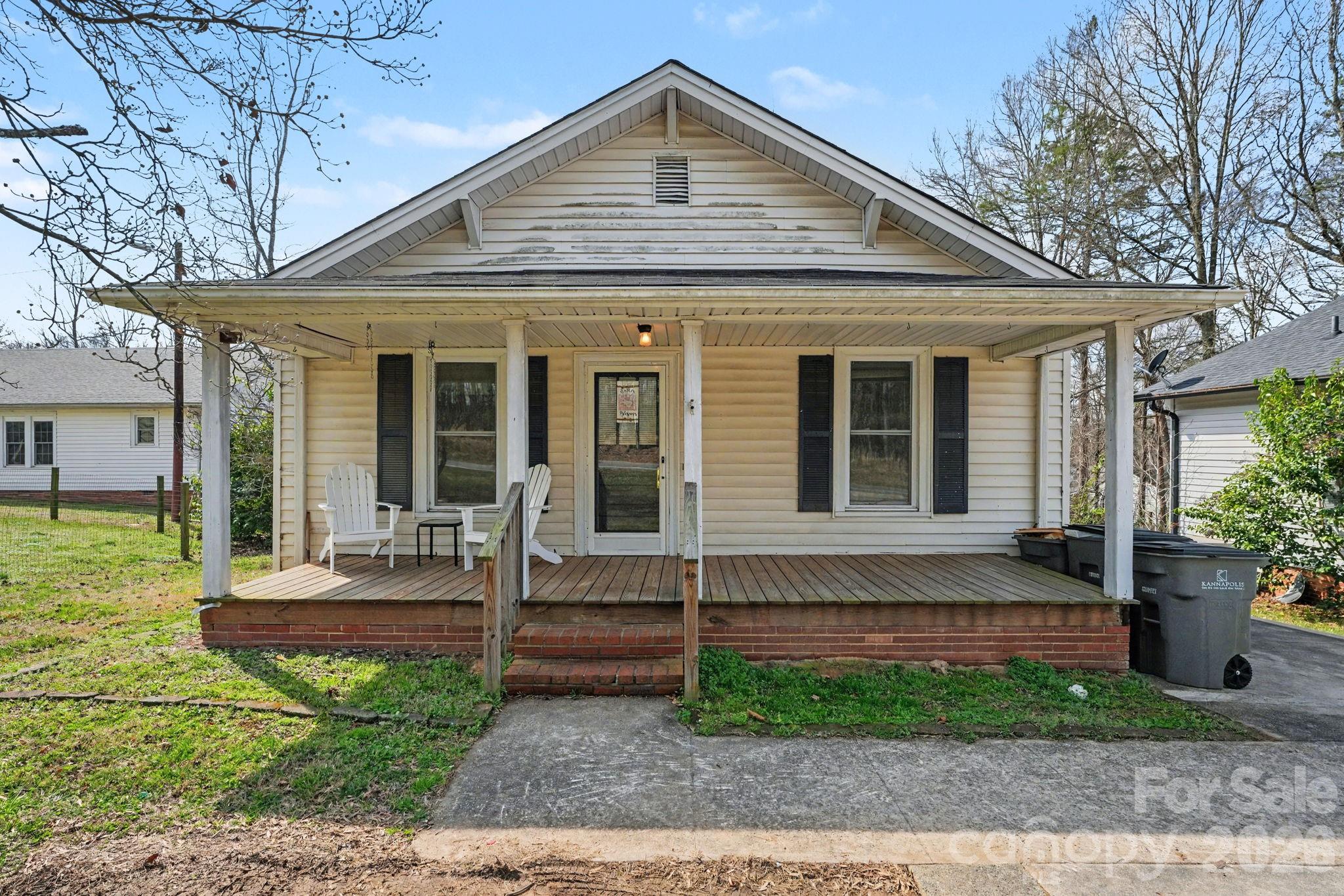 1225 W C Street