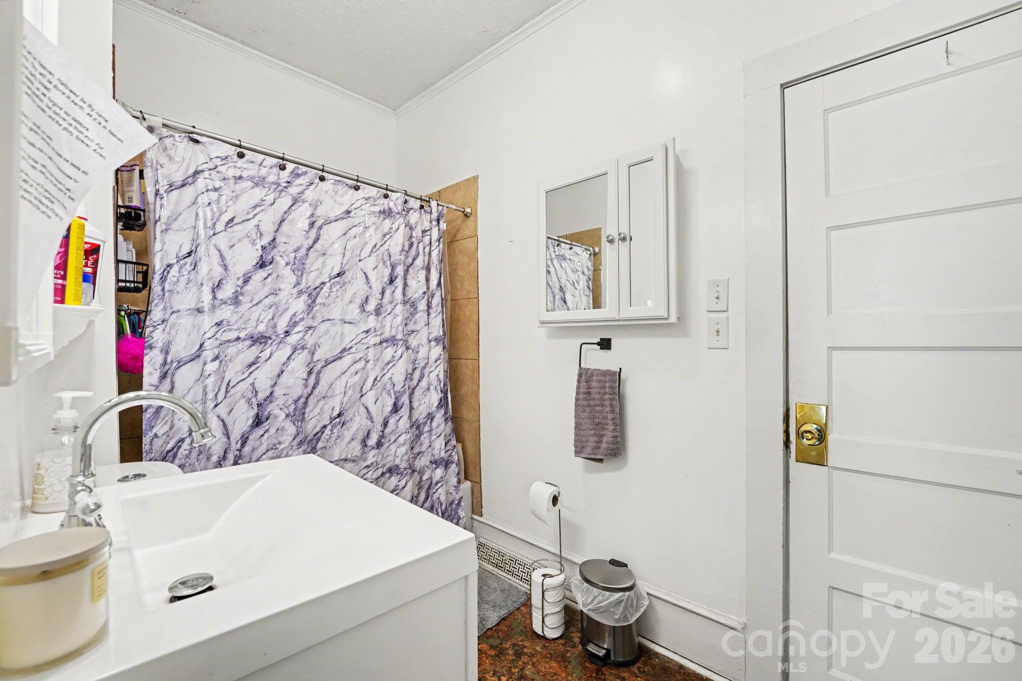 1225 W C Street