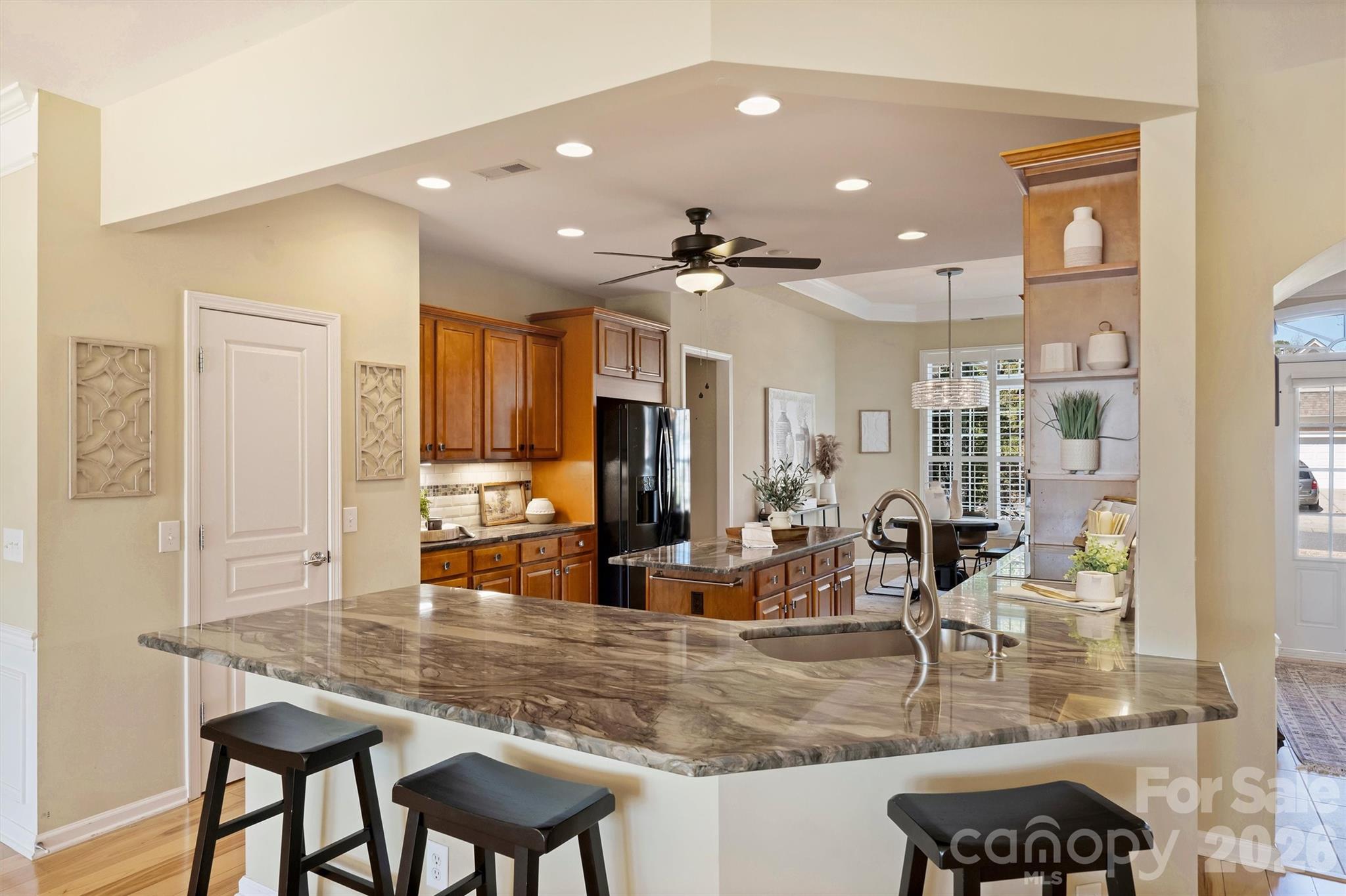 41253 CALLA LILY Street