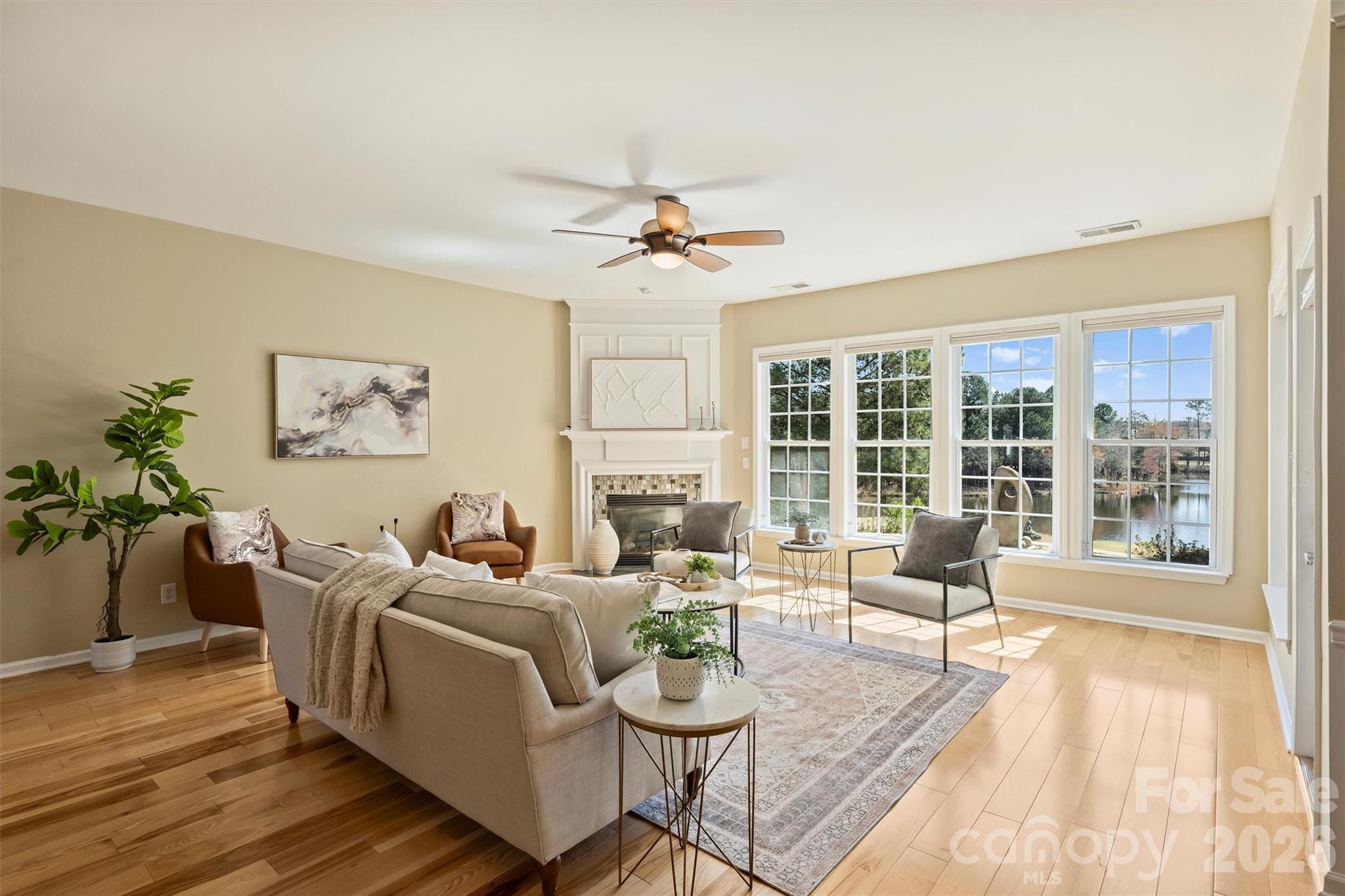 41253 CALLA LILY Street