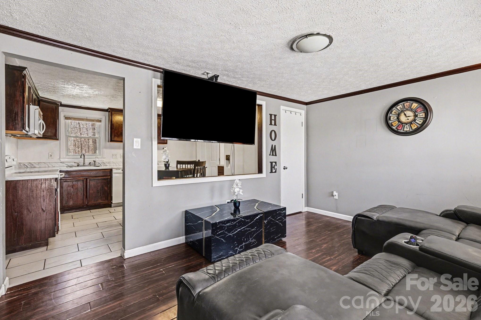 4203 Sunflower Court