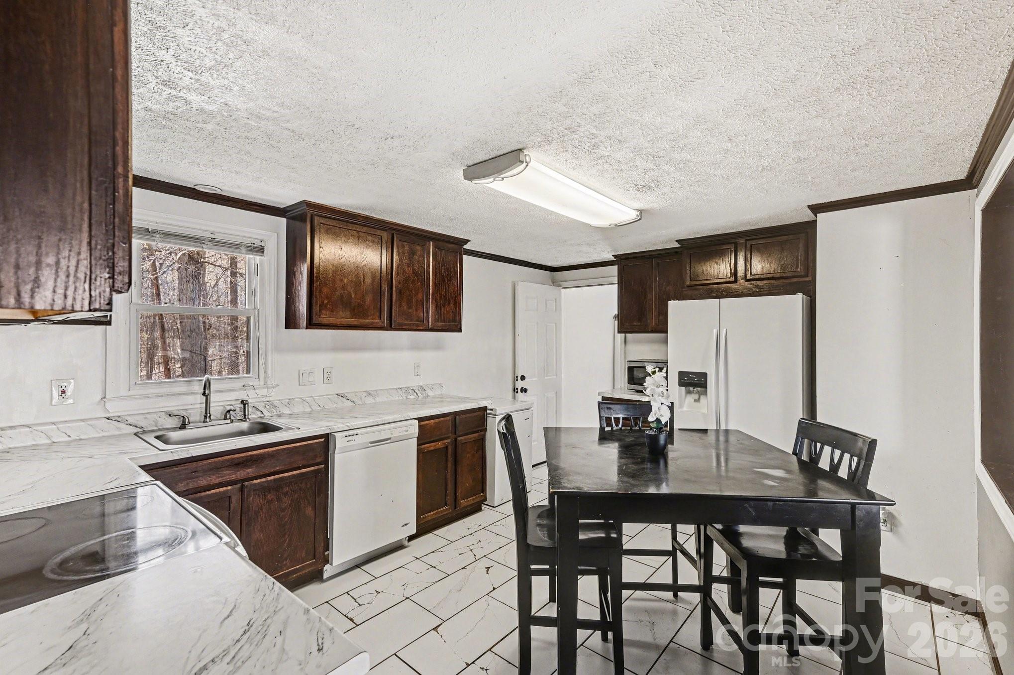 4203 Sunflower Court