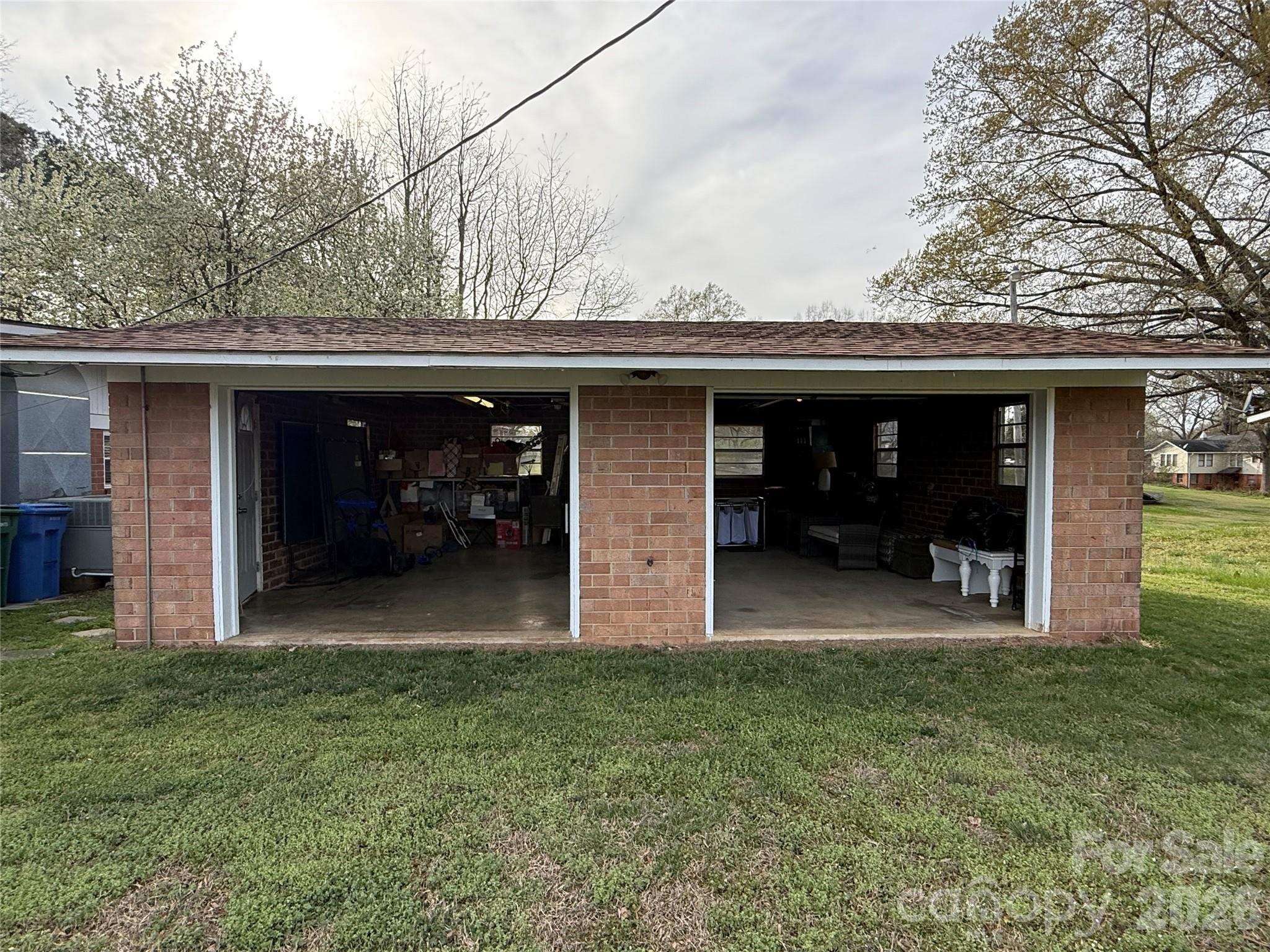 1435 Freeman Avenue