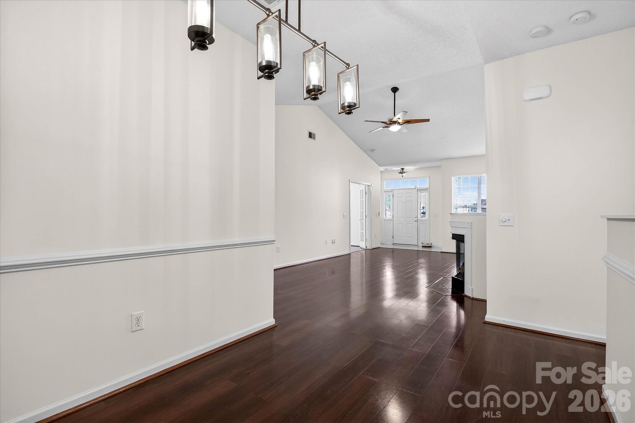 4492 Antelope Lane