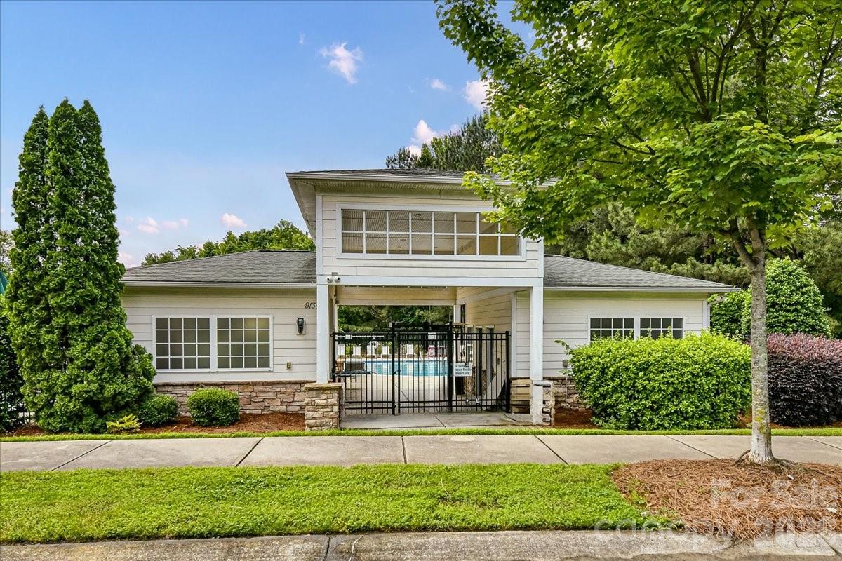13915 Holly Stream Drive