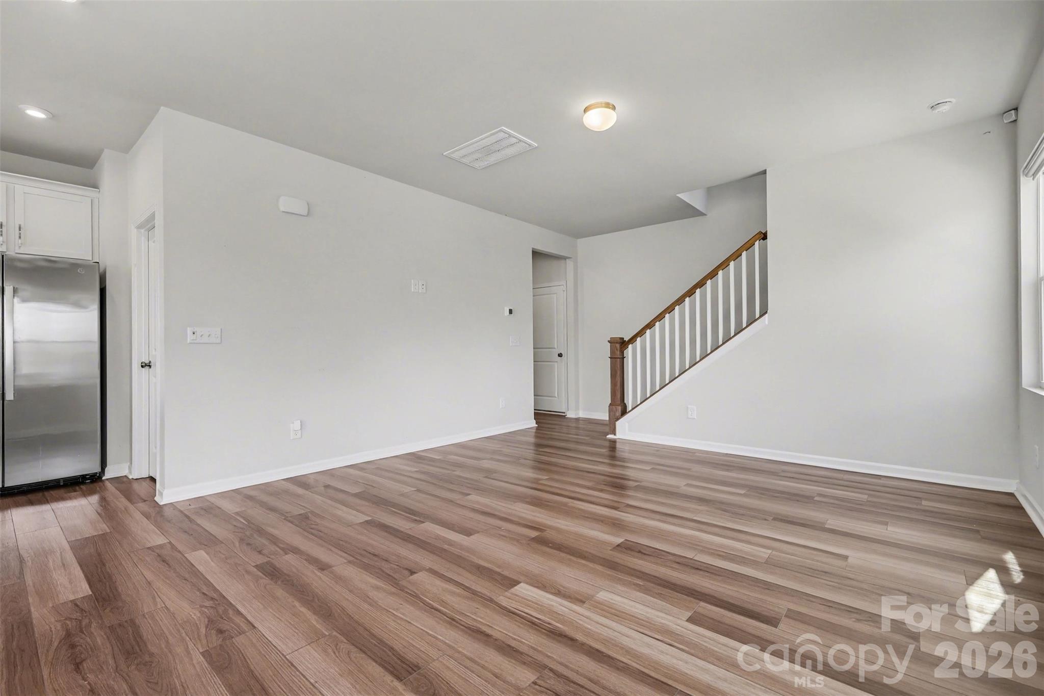 105 Renny Alley