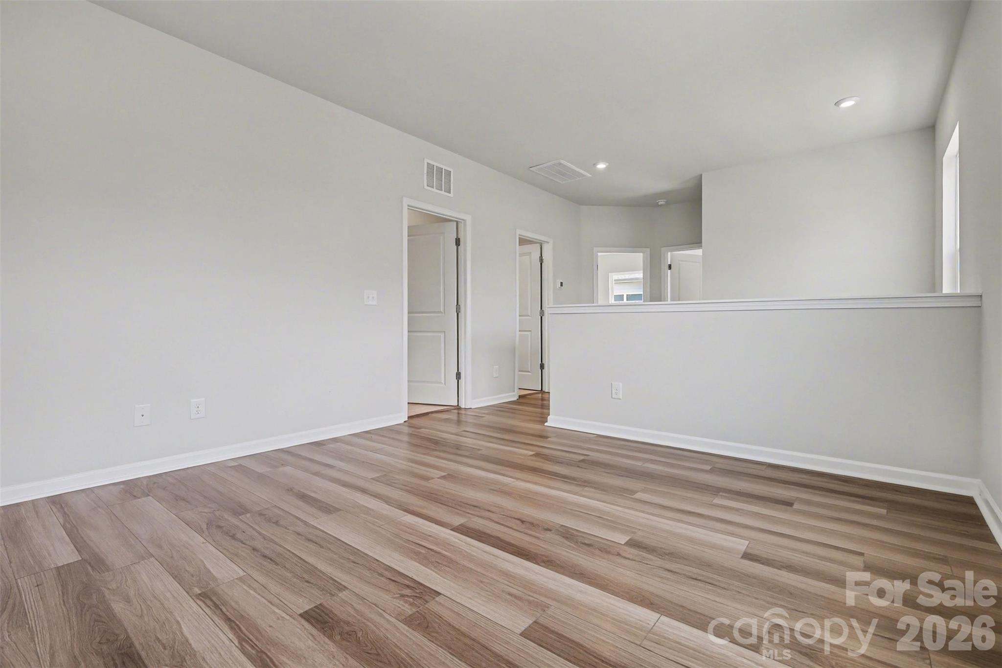 105 Renny Alley