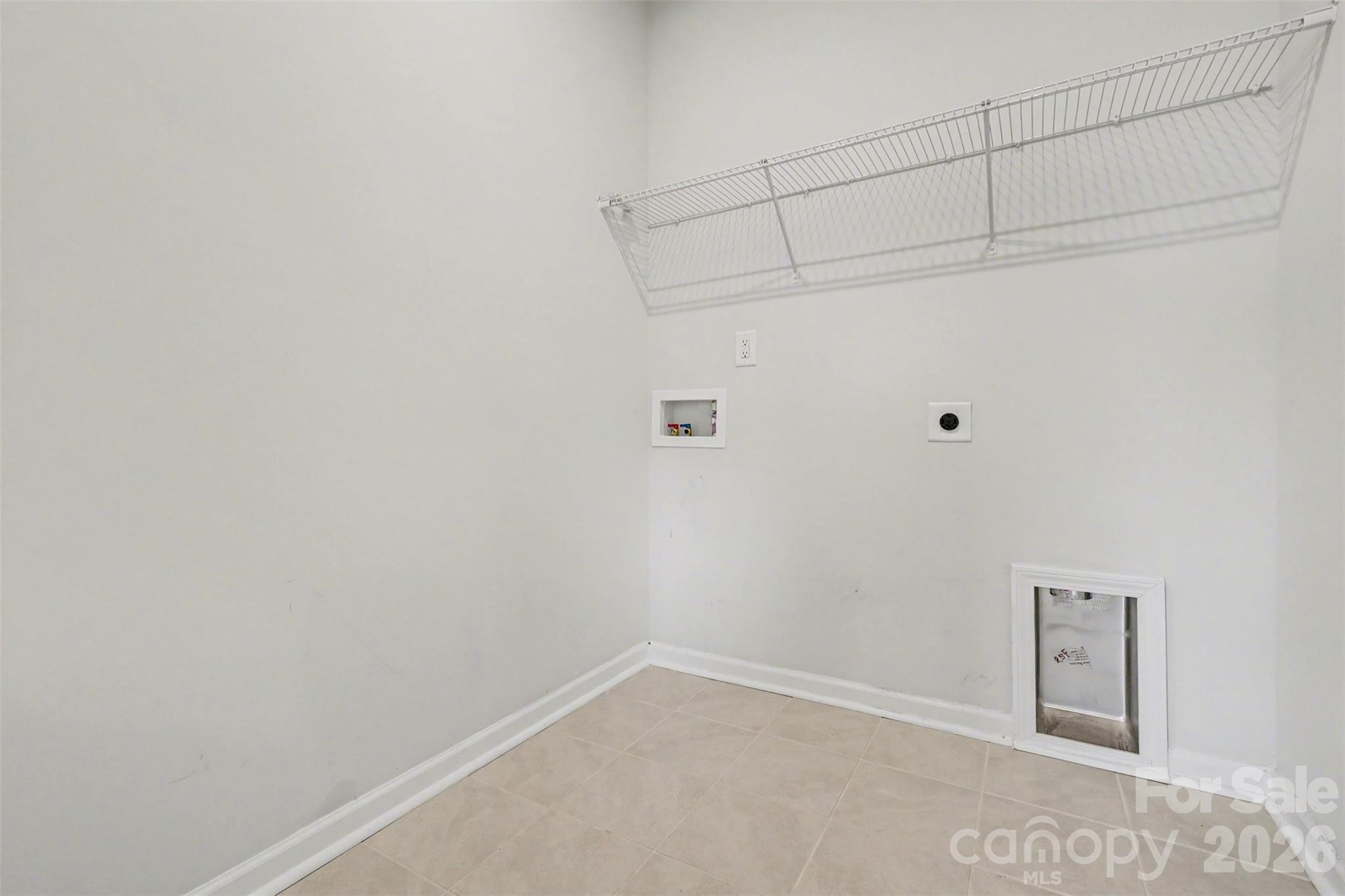 105 Renny Alley