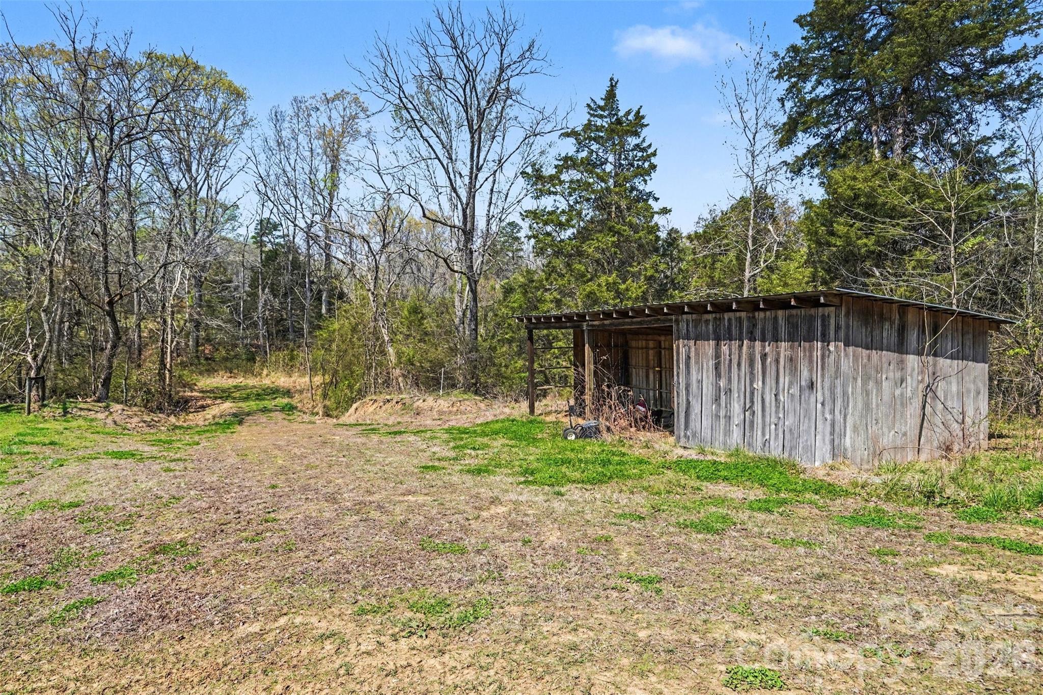 252 Teeter Road