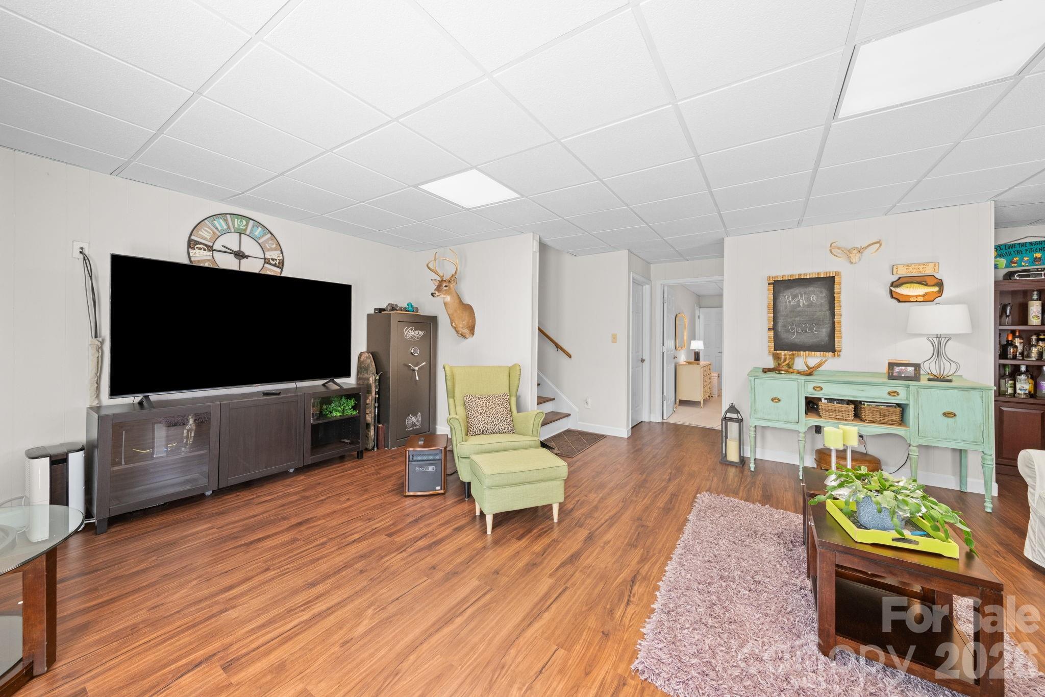 208 Falcon Drive